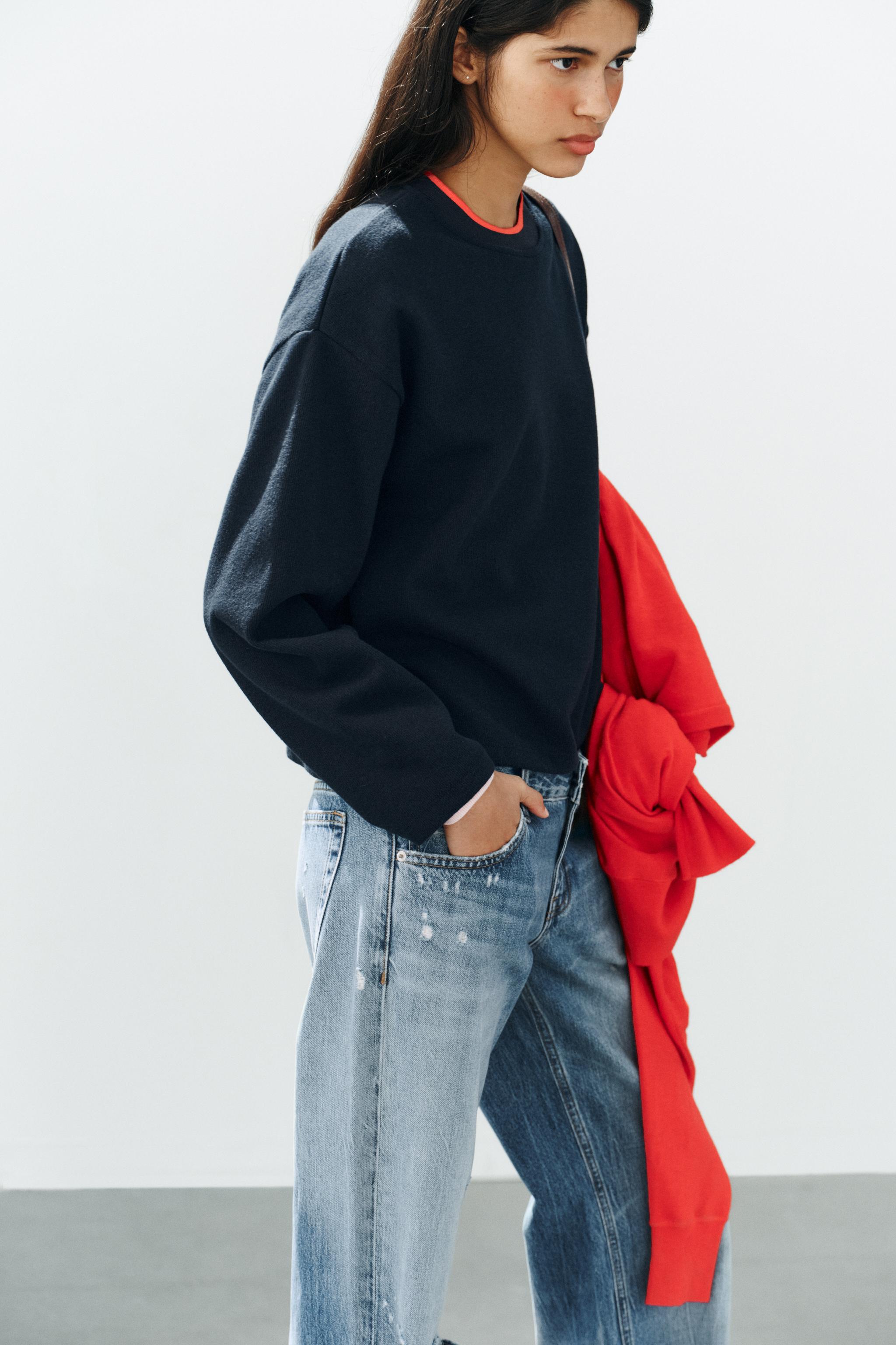 SOFT CONTRAST-STRIPE SWEATSHIRT