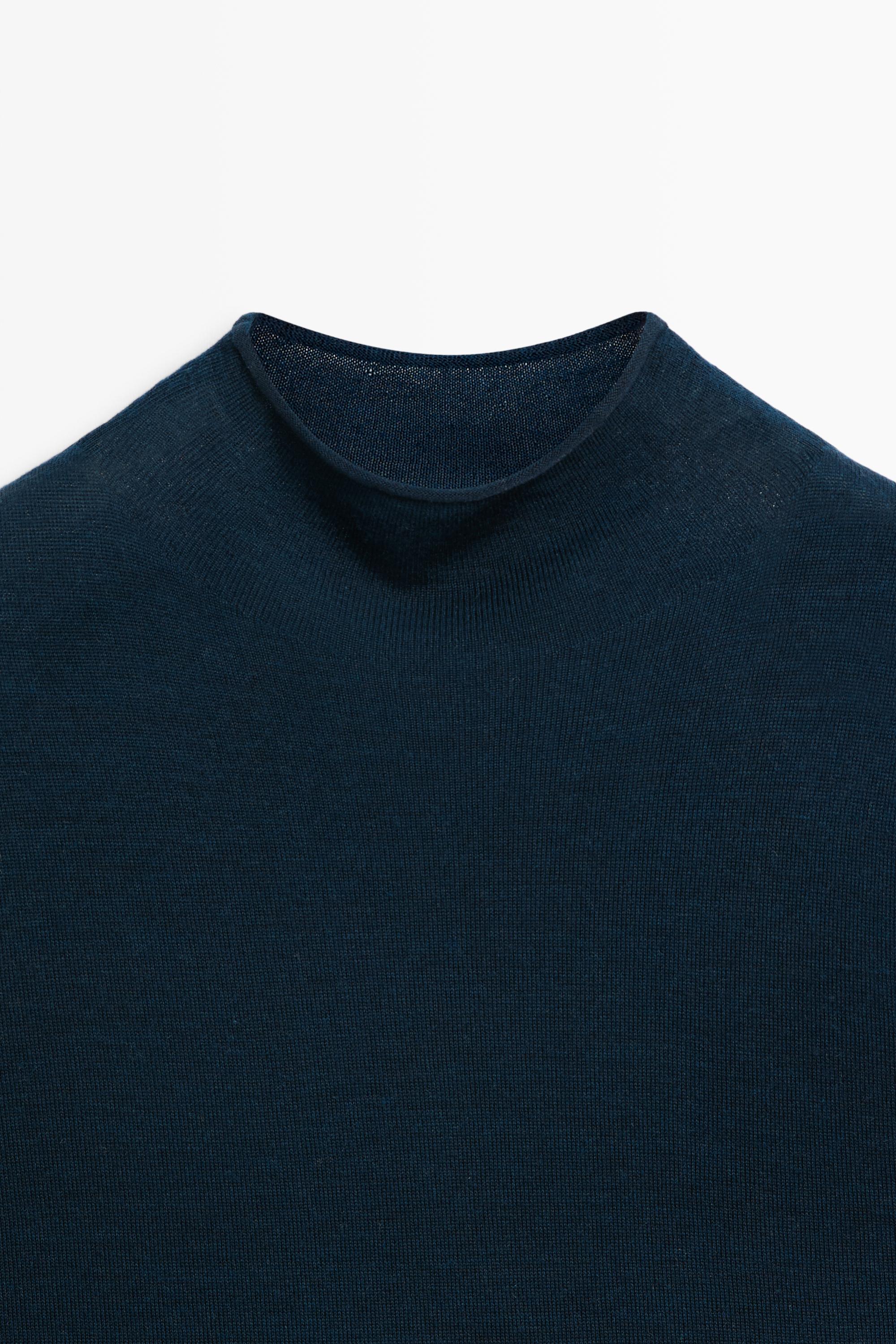 100% wool mock turtleneck knit top