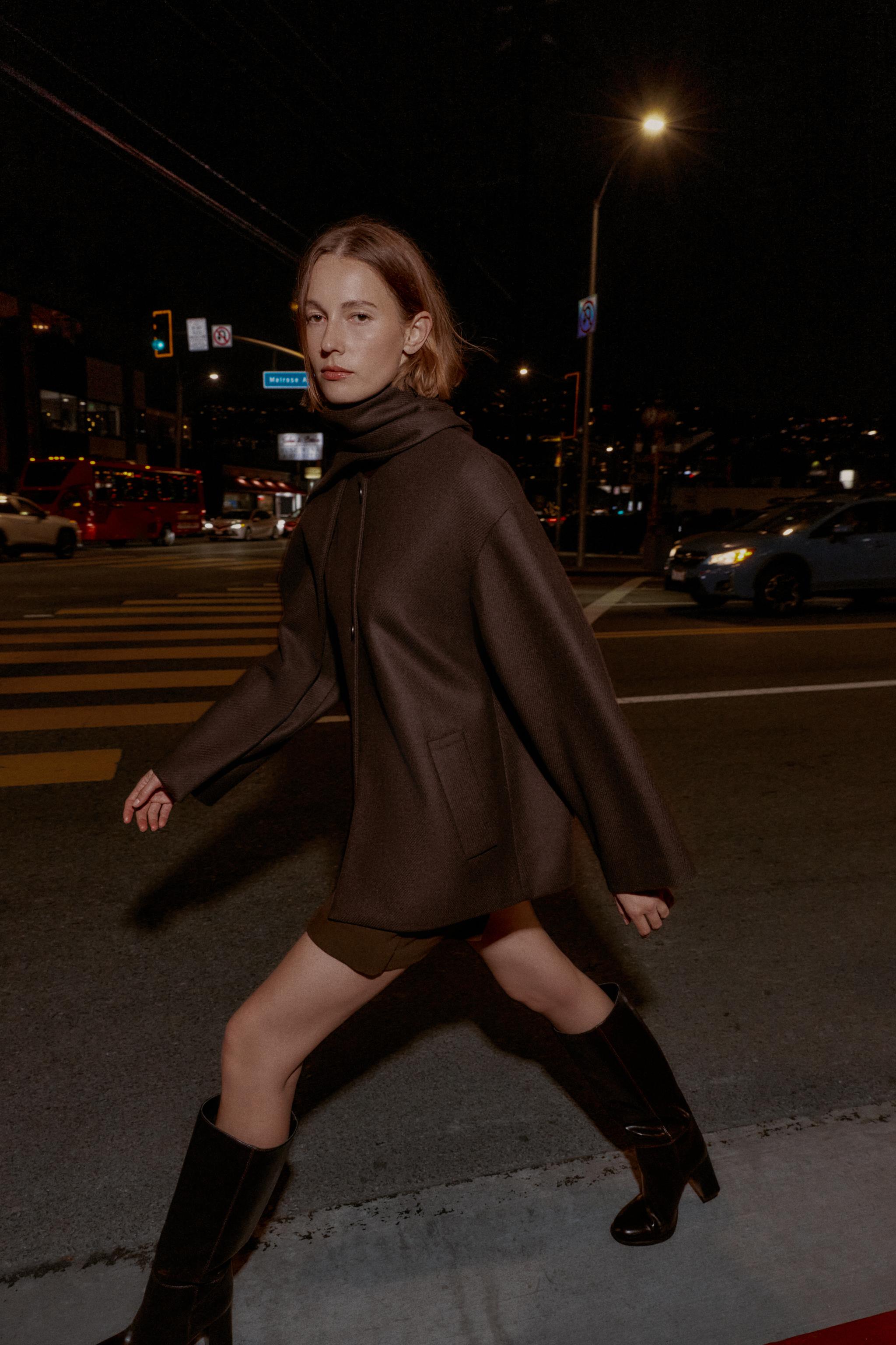 WOOL BLEND SHORT COAT WITH SCARF