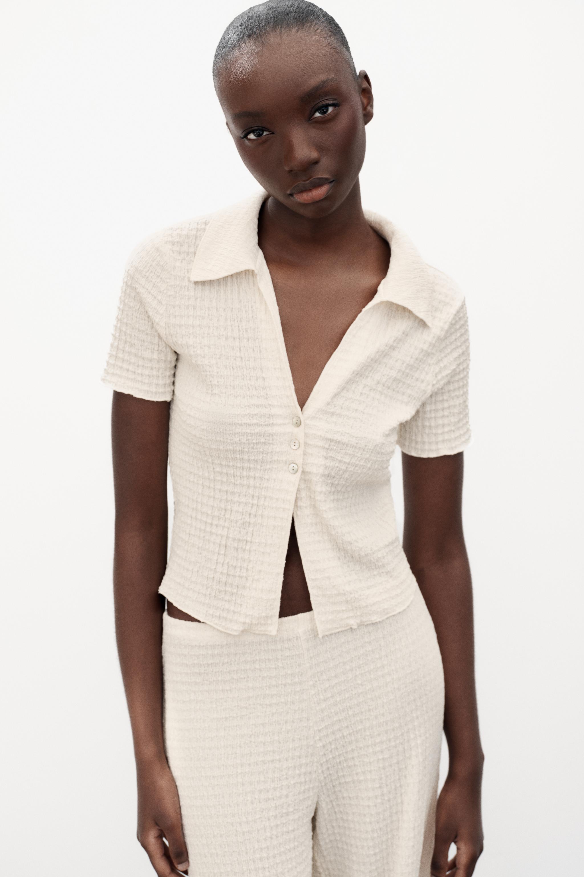 TEXTURED CROP TOP — Ecru