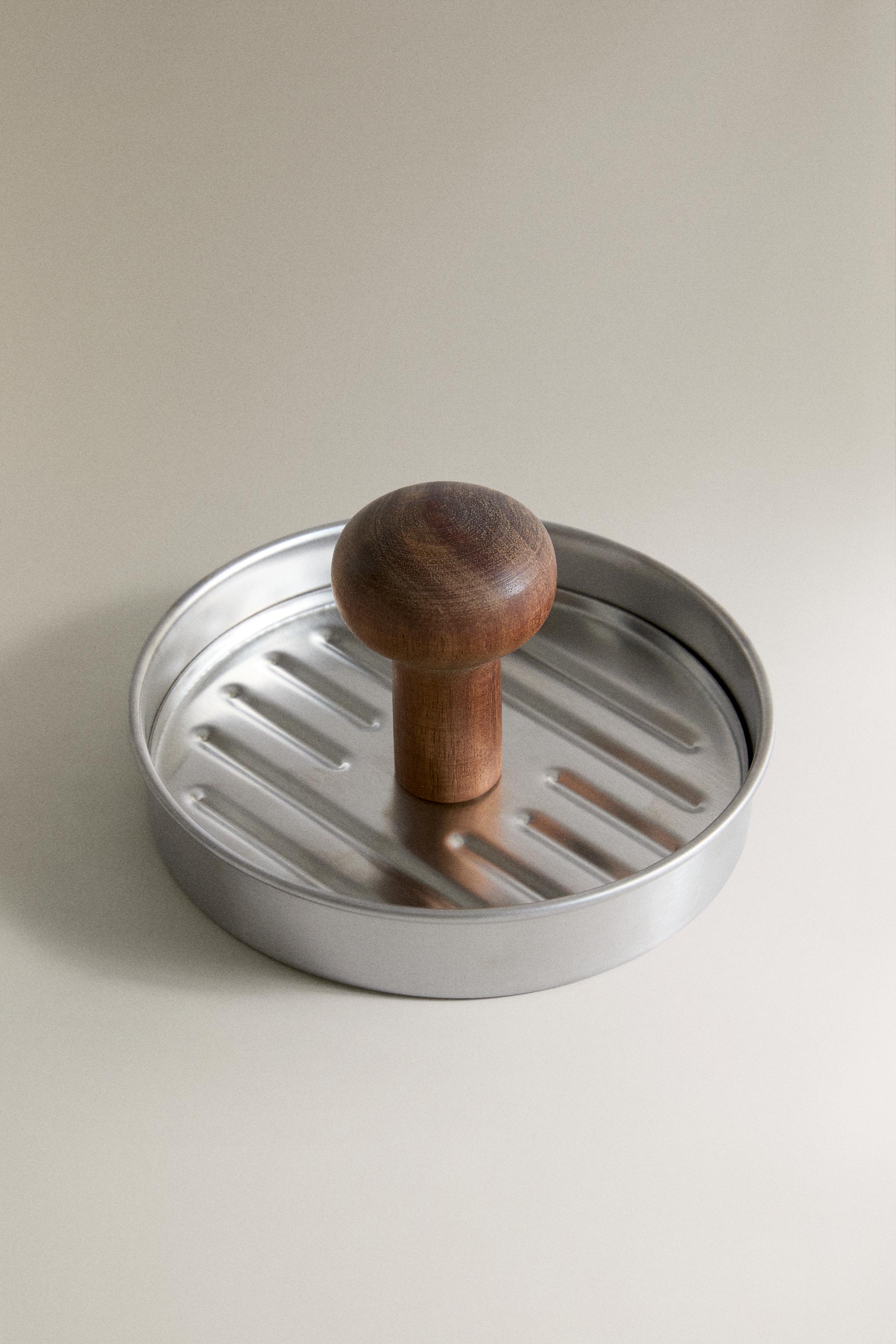 STEEL AND WOOD HAMBURGER PRESS