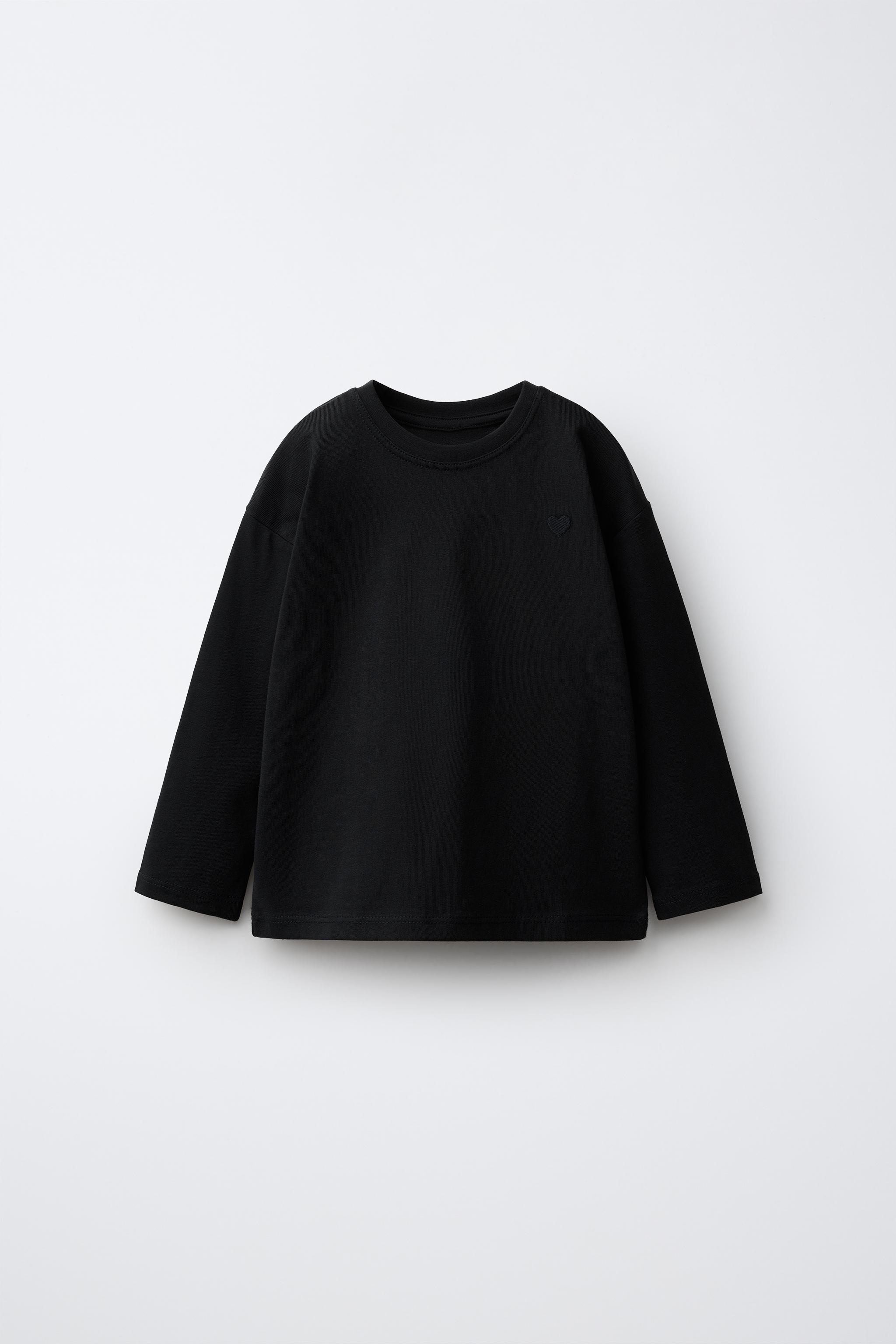 EMBROIDERED HEART T-SHIRT — Black