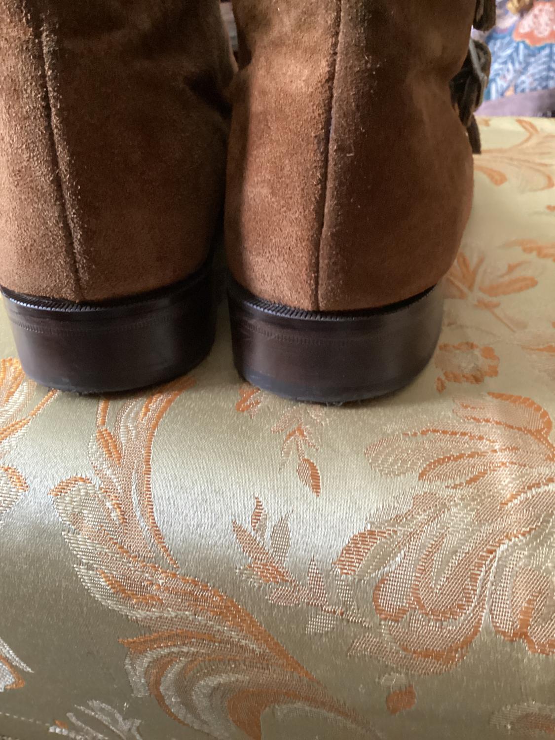 BROWN LEATHER BUCKLED ANKLE BOOTS - Image 4