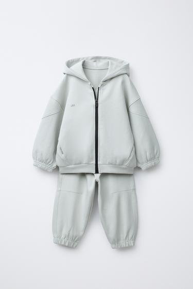 TOTAL-LOOK-SWEATSHIRT MIT REISSVERSCHLUSS UND JOGGINGHOSE MIT INTERLOCK-LOGO - 005 von Zara