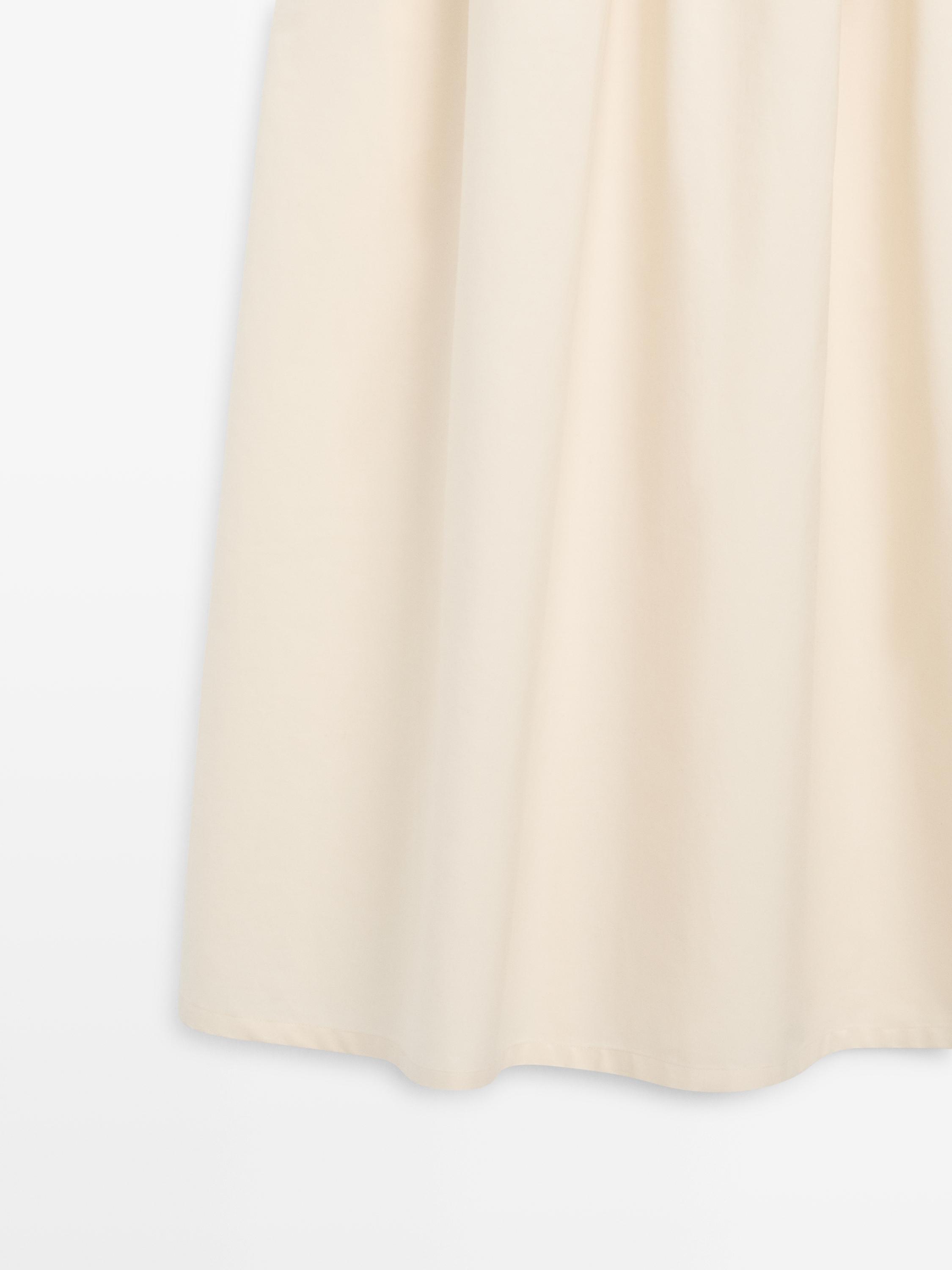 Cotton blend dress with contrast poplin