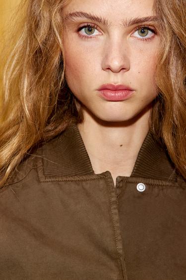 CHAQUETA BOMBER ACOLCHADA - Marrón de Zara