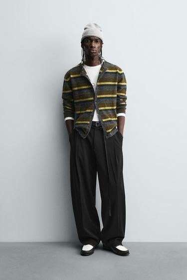 BALLOON TROUSERS WITH PLEATS AND BELT - Black by Zara