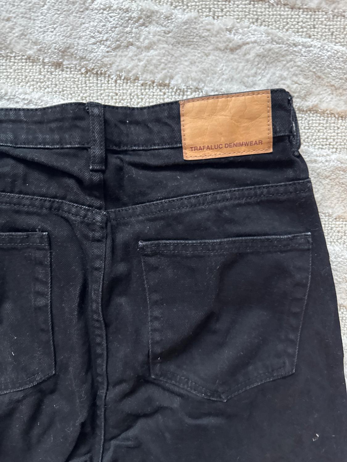 AUTHENTIC DENIM MOM FIT JEANS - Image 3