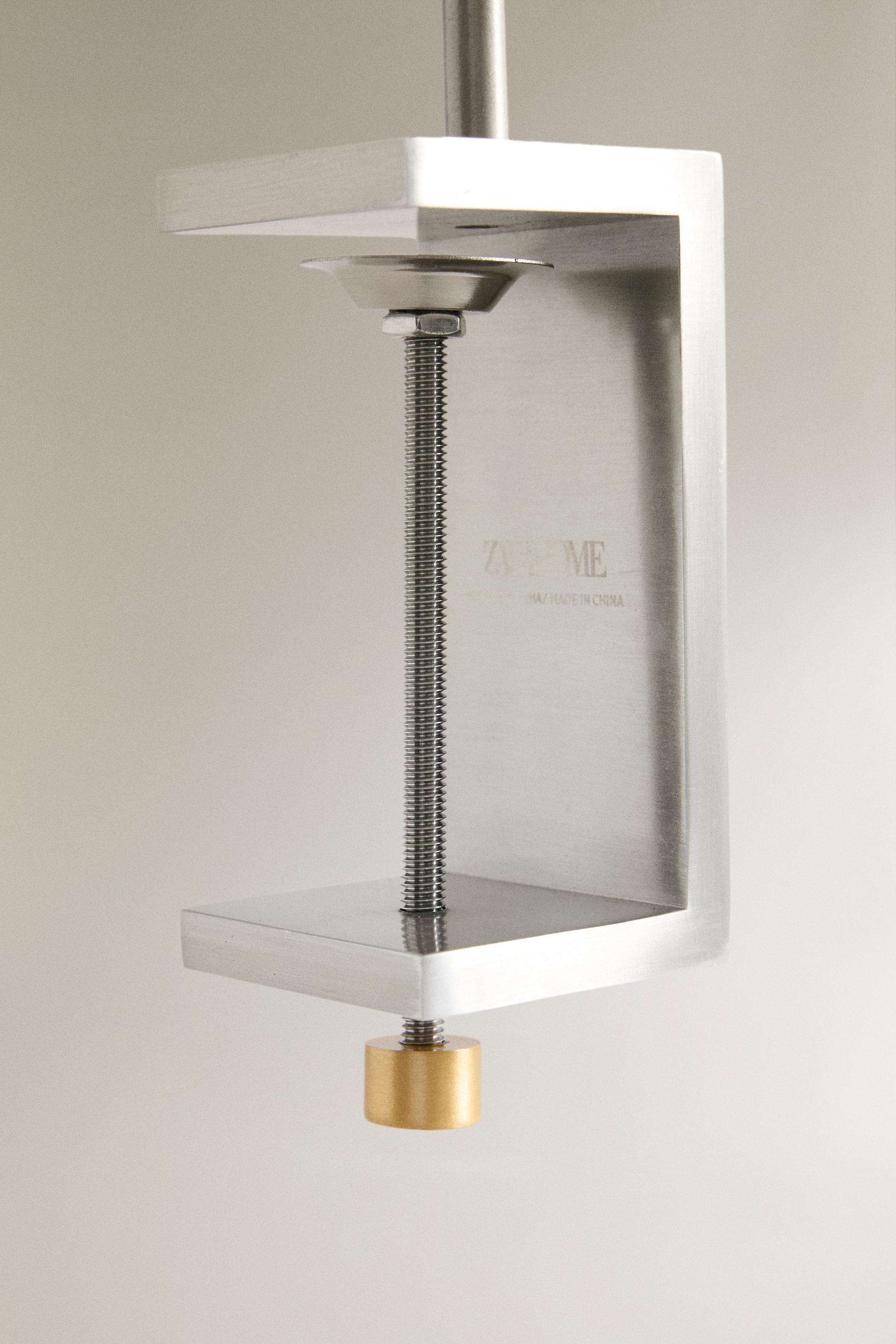 STEEL CAMPING LAMP STAND — P