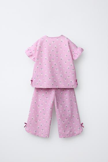 ENSEMBLE T-SHIRT ET PANTALON IMPRIMÉ FLEURS ET LACETS - Rose délavé de Zara - Image 1
