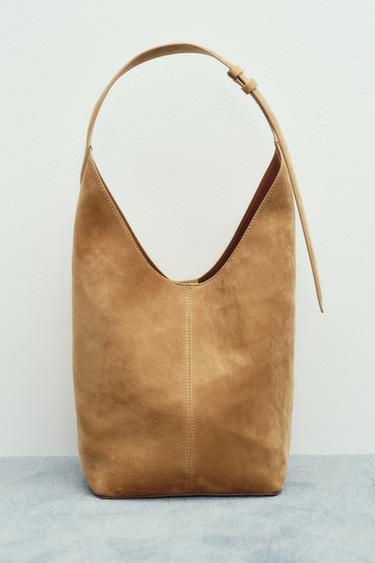 LEATHER MAXI BUCKET BAG WITH HANDLE DETAIL - SAND/BROWN by Zara