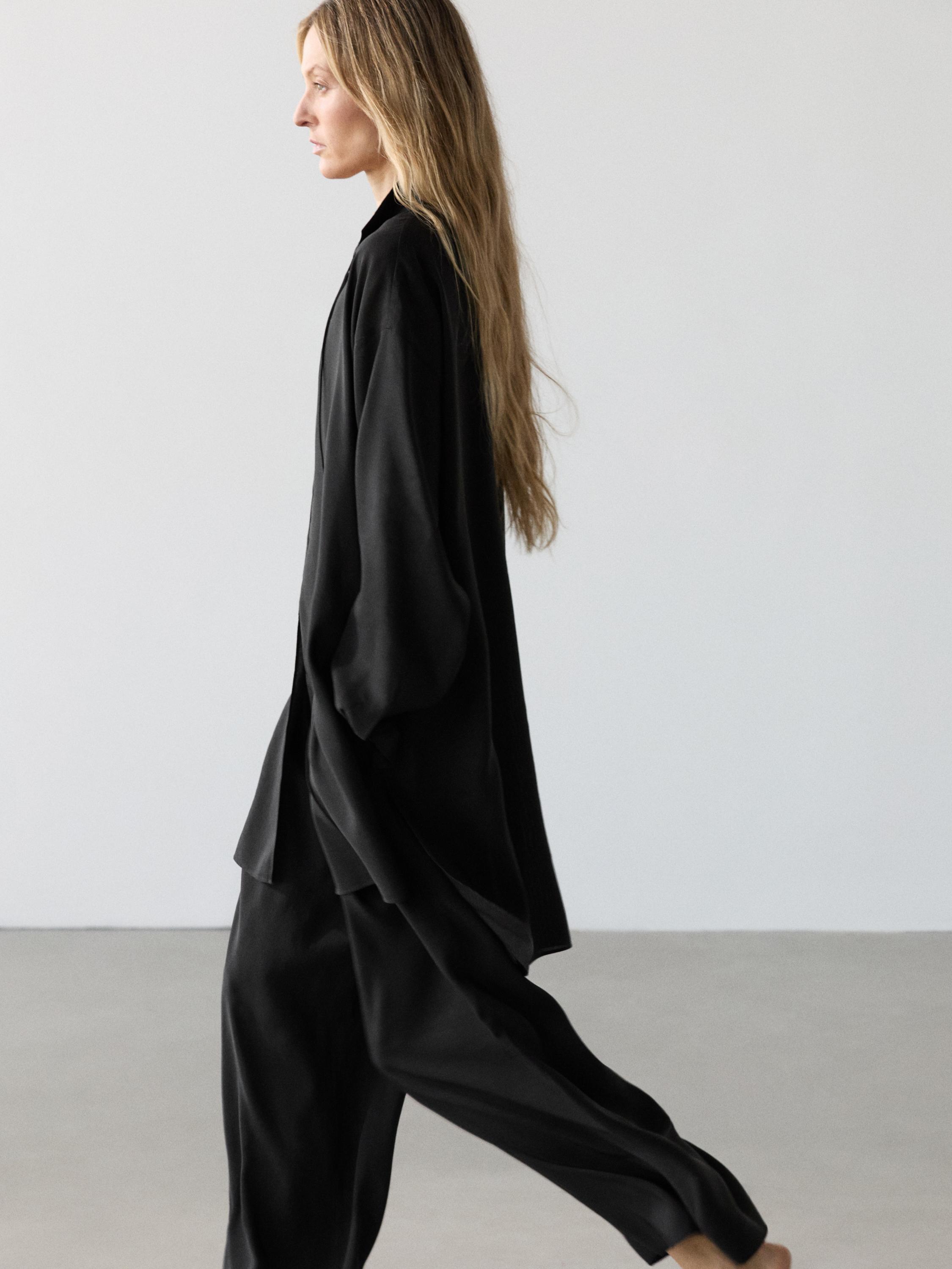 Flowing linen blend shirt with stand collar