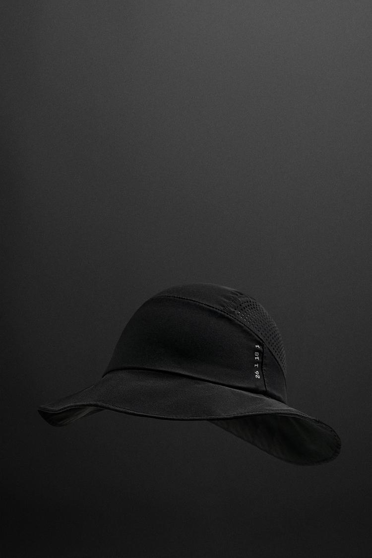 TECHNICAL BUCKET HAT
