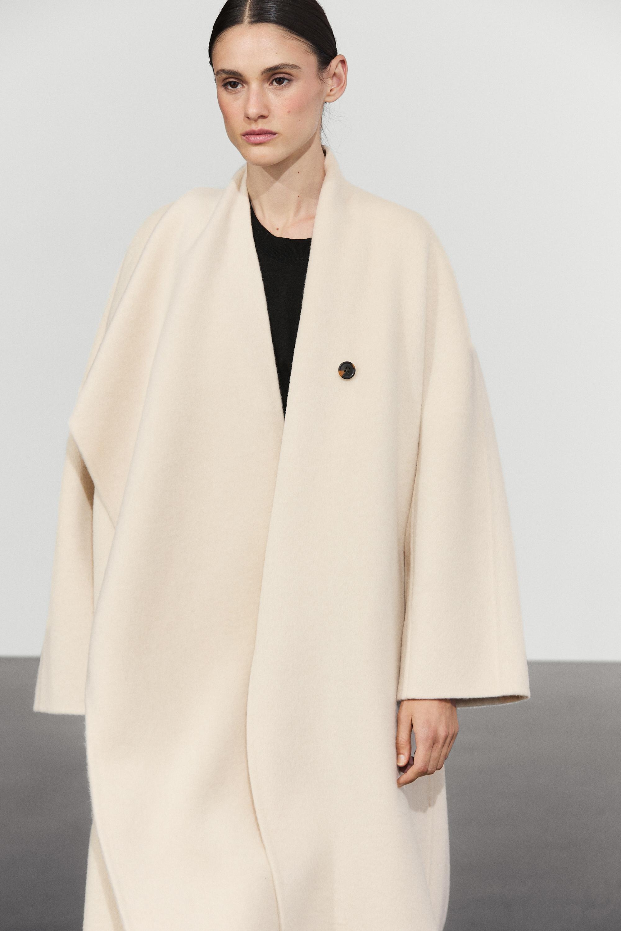 100% wool long coat with scarf