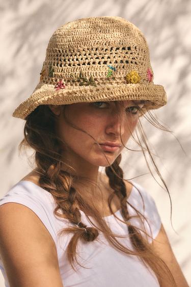 Zara EMBROIDERED FLORAL BUCKET HAT - Light beige