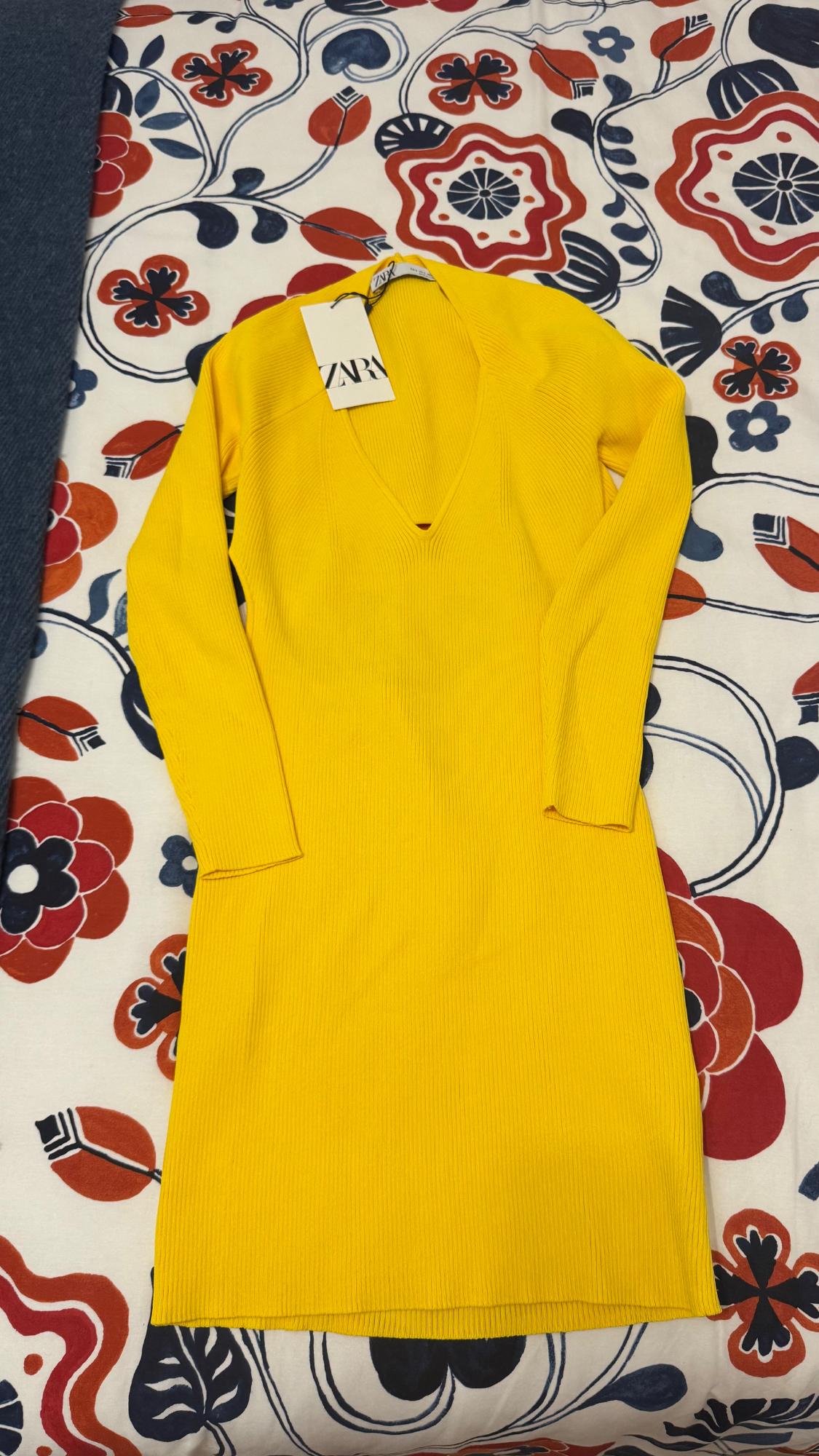 KNIT DRESS WITH OPEN BACK - Image 2