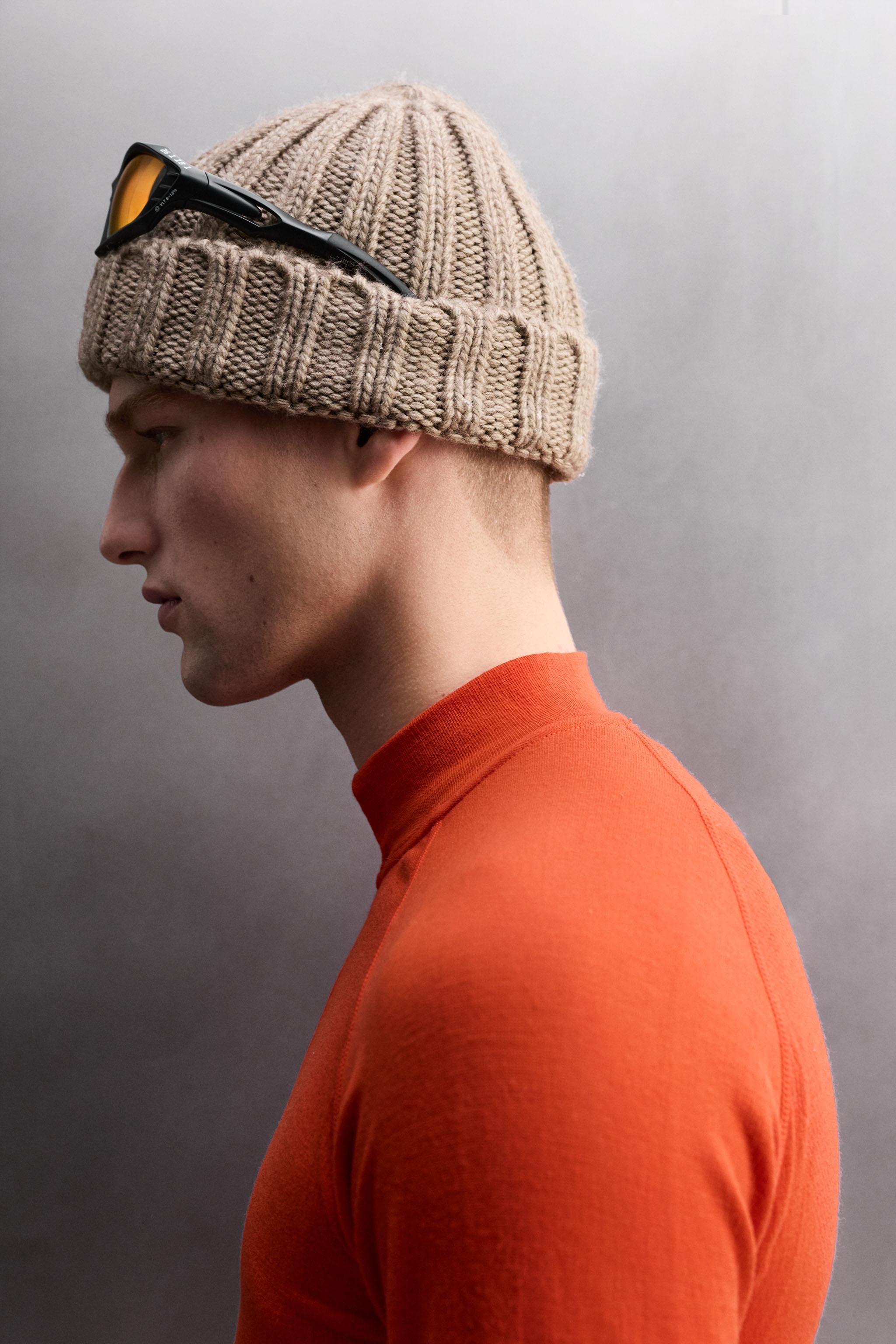 COMPRESSION QUARTER-ZIP SKI T-SHIRT