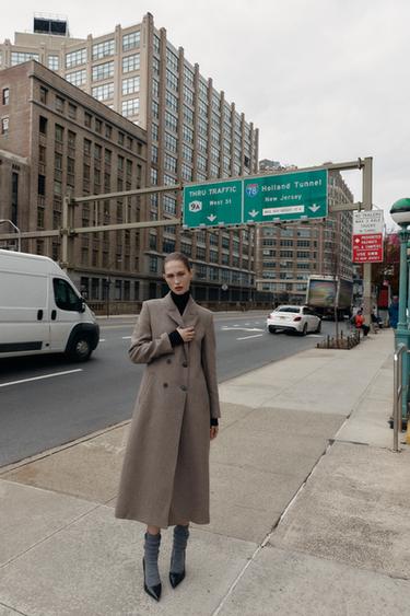 LONG DOUBLE-BREASTED COAT - Dark mink by Zara