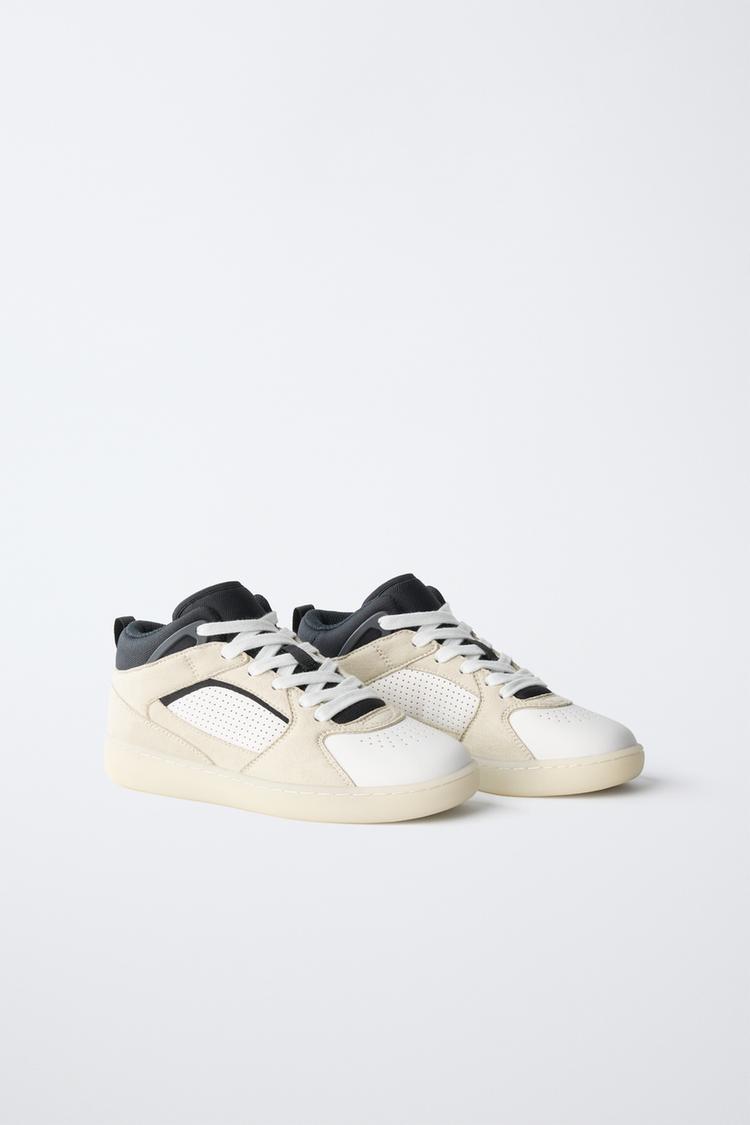 TENIS DE CAÑA ALTA DE CONTRASTE 2
