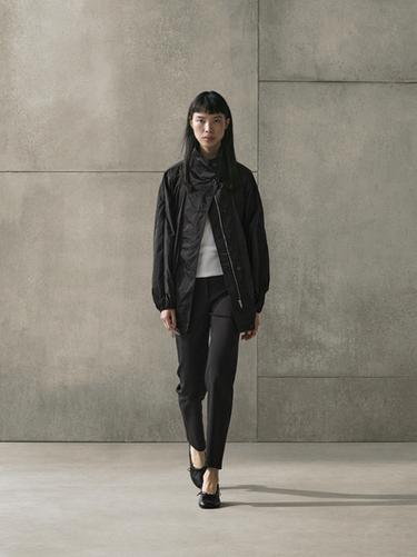 Chaqueta bómber detalle bolsillos - 045 de Zara - Imagen 0