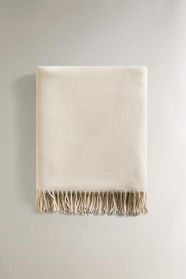 FRINGED THROW - Ecru by Zara