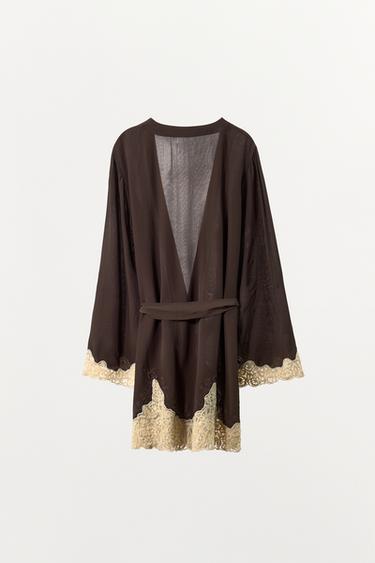ROBE DE CHAMBRE EN VISCOSE 100% BRODÉE DENTELLE - Marron foncé de Zara - Image 3