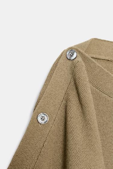 PULL EN MAILLE MANCHES CAPE BOUTONS - Beige clair de Zara - Image 6