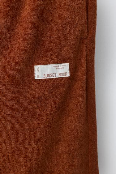 ENSEMBLE T-SHIRT ET BERMUDA RAYÉ EFFET SERVIETTE - Tabac de Zara - Image 7