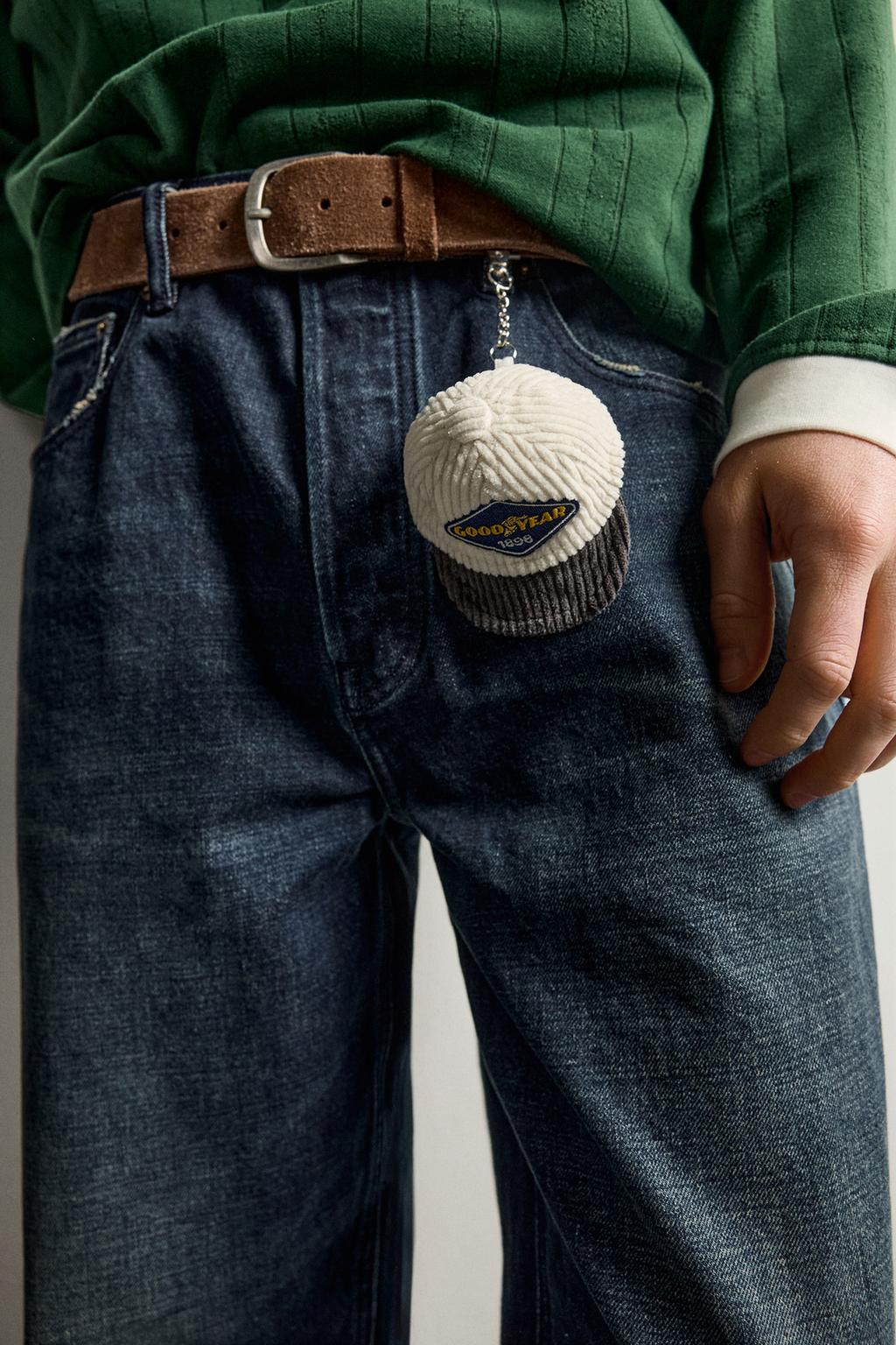 GOODYEAR© PATCH CAP KEYCHAIN