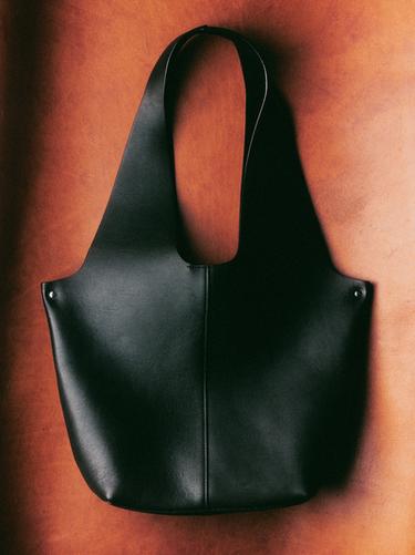Bolso shopper piel napa - Negro de Zara