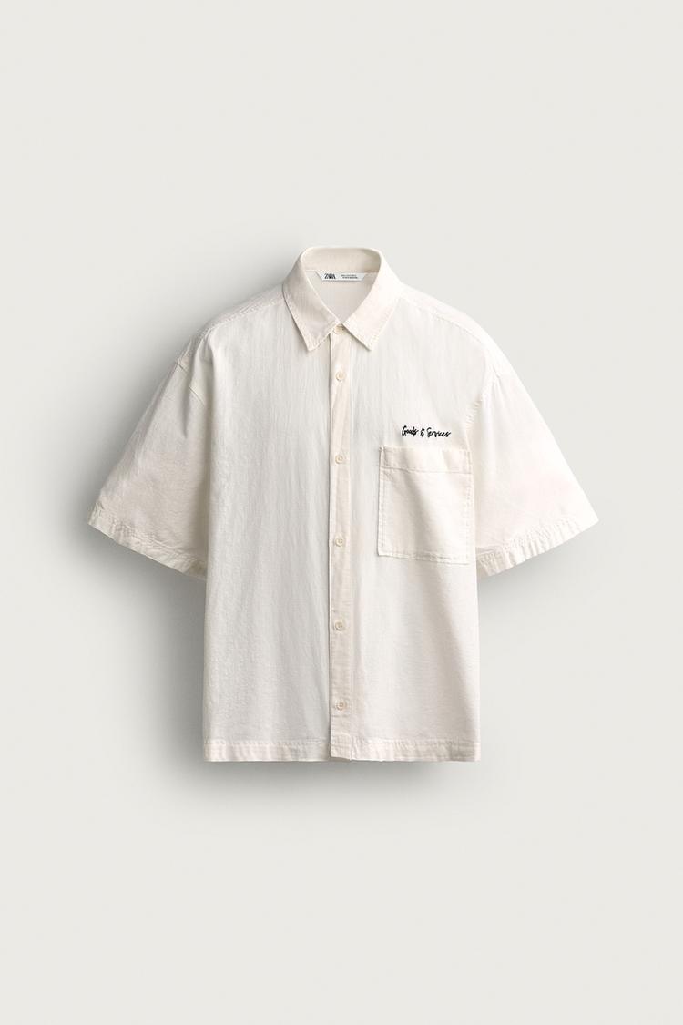 Camisa relaxed fit bordado combinado