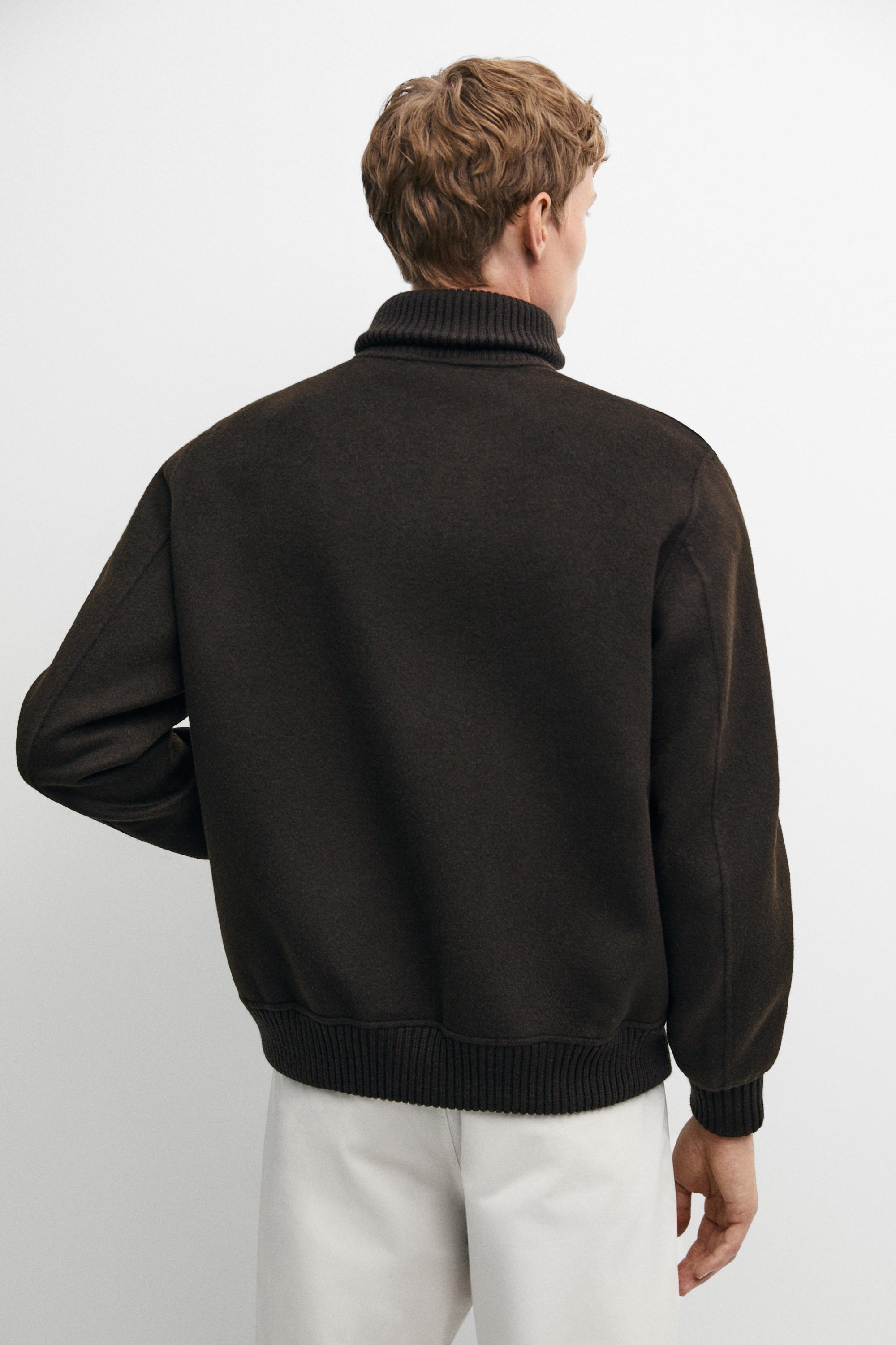 Cardigan en maille combinée cuir daim