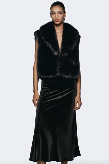 SHORT FAUX FUR WAISTCOAT - Black by Zara - Image 0