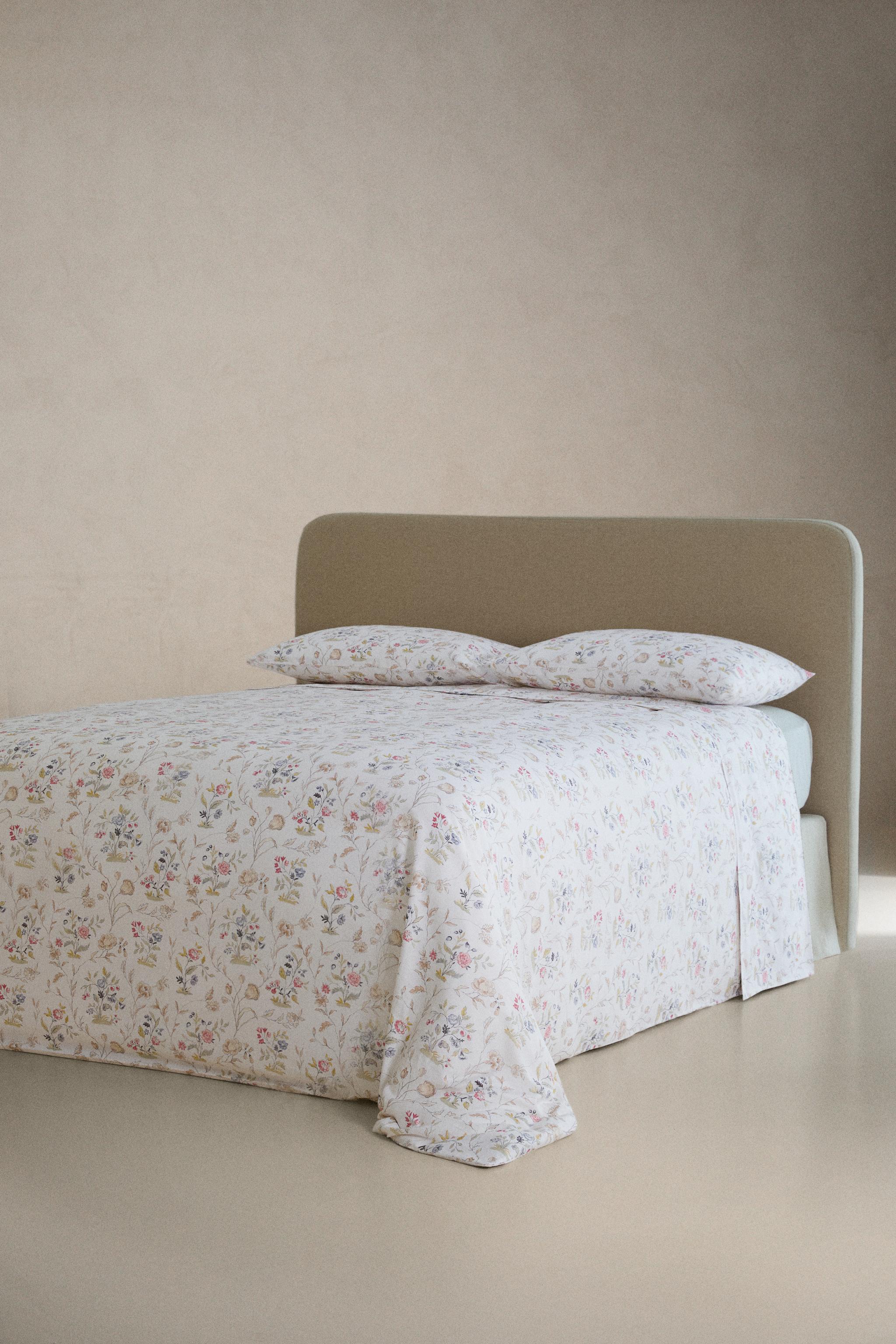 FLORAL SATEEN FLAT SHEET — Oyster-white