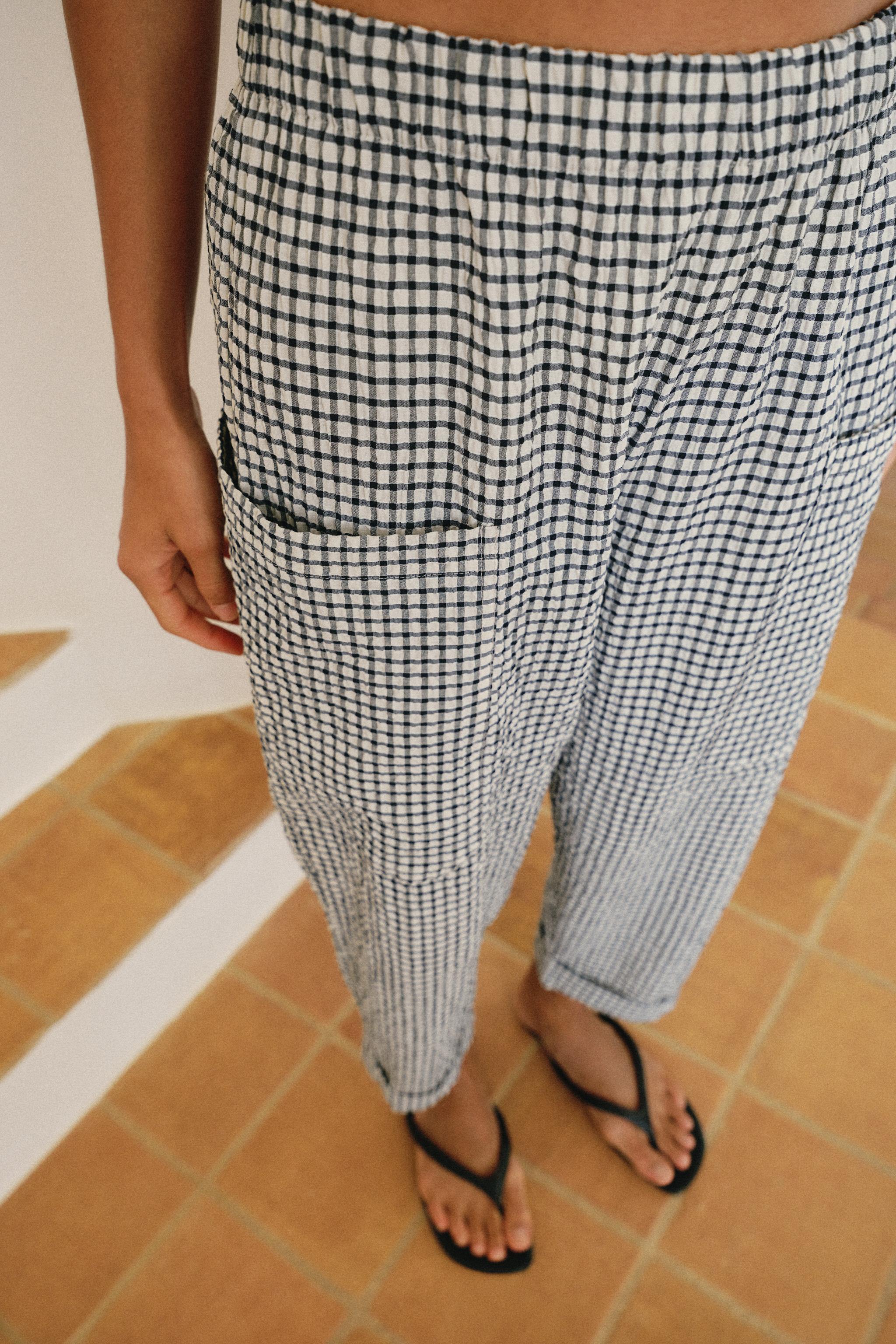PLAID ELASTIC WAIST PANTS