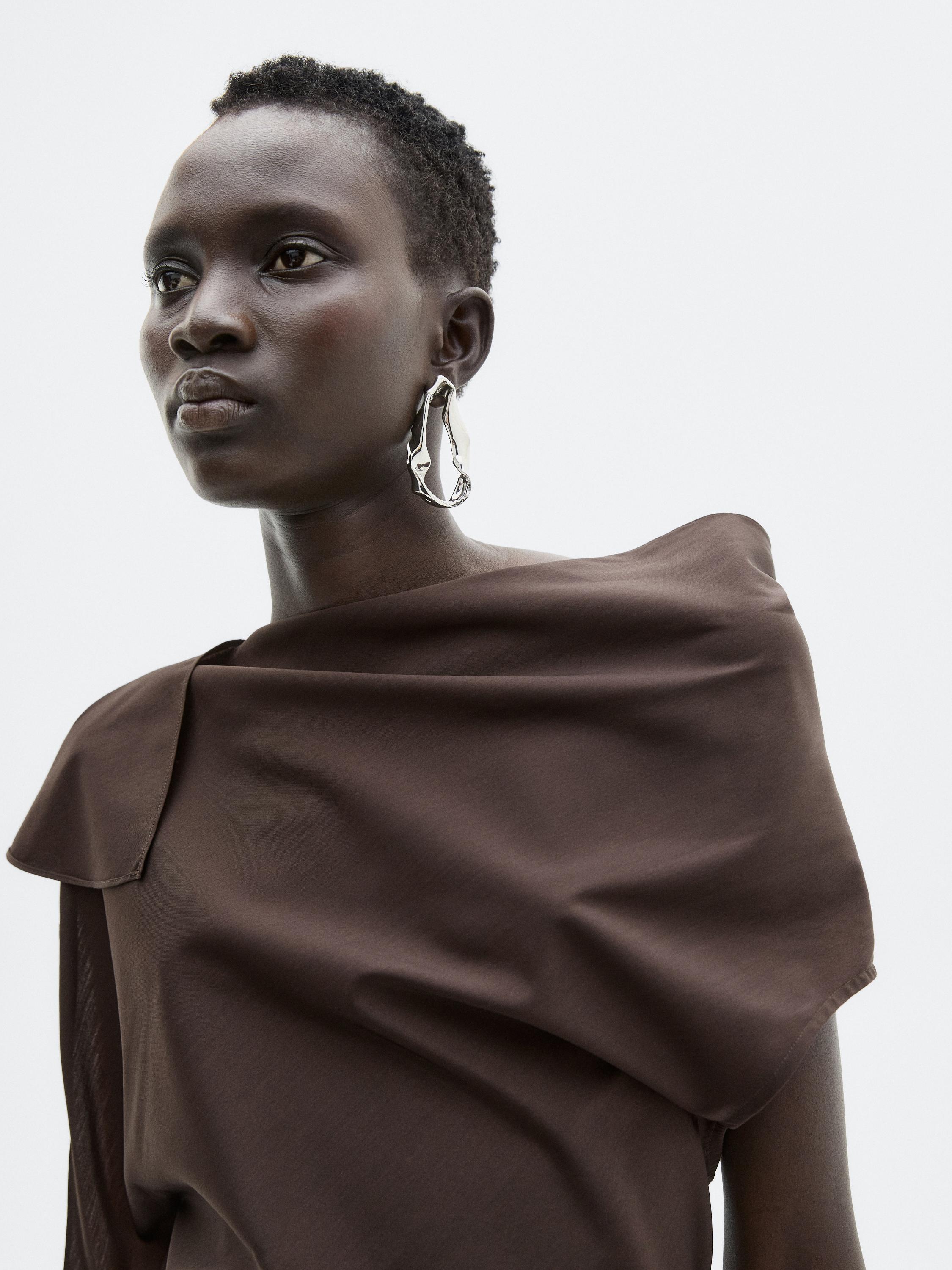 Top asymétrique détail col - Limited