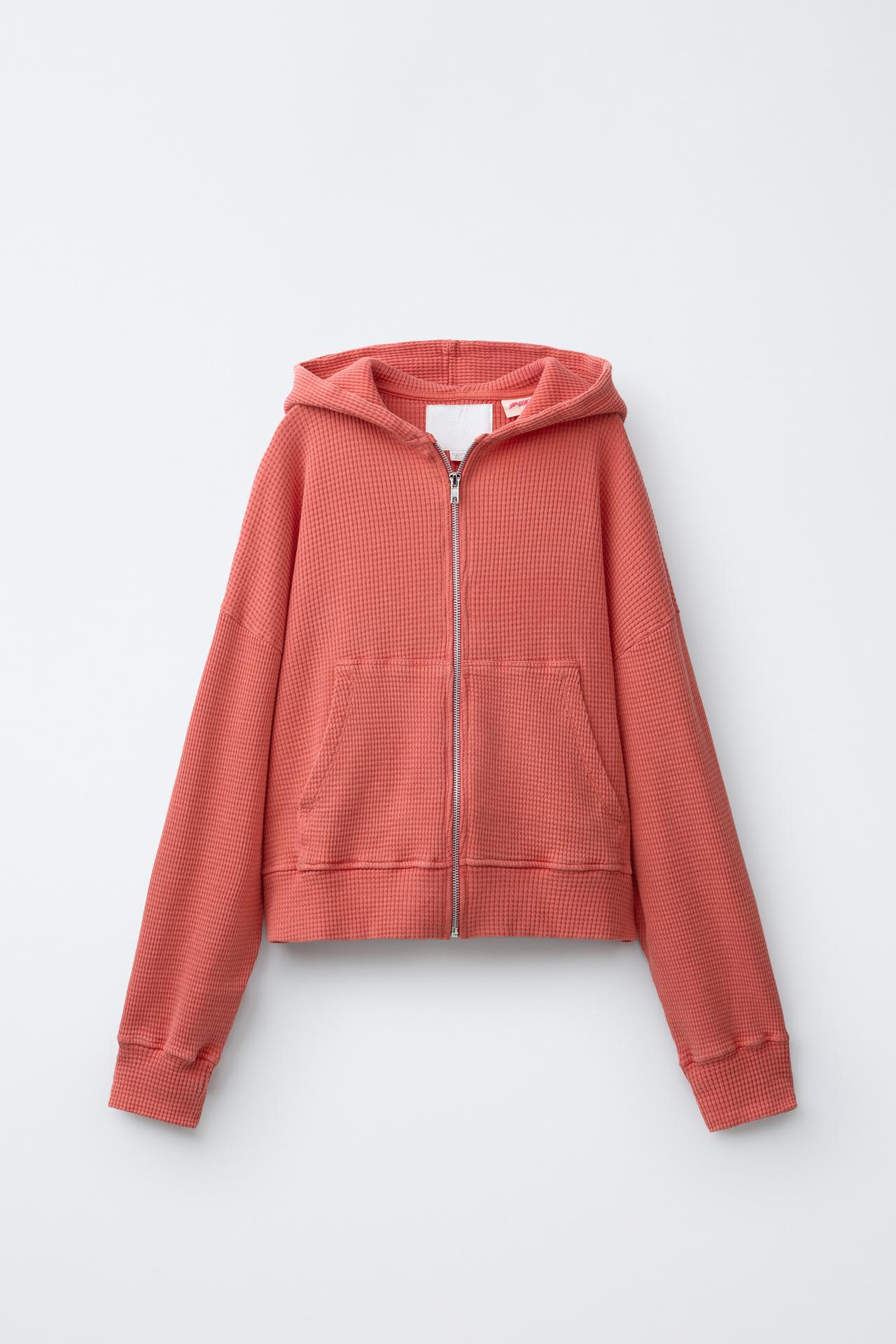 PUKAS SURF WAFFLE CROPPED HOODIE — Red