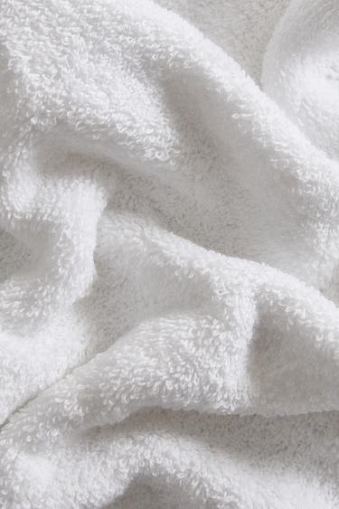 SERVIETTE DE BAIN BANDE PIQUÉ - Gris foncé de Zara - Image 2