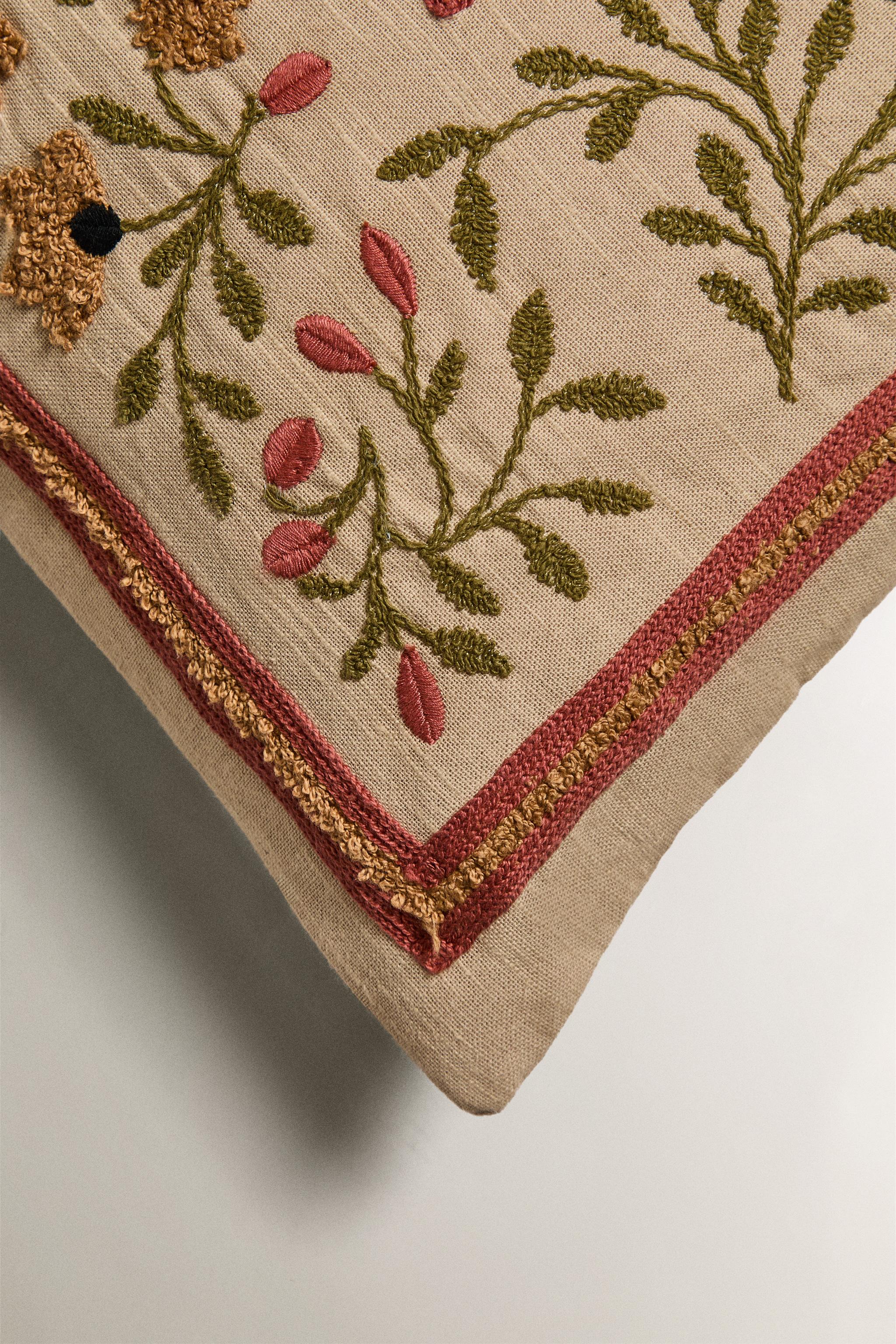 HOUSSE DE COUSSIN TUFTING FLEURS
