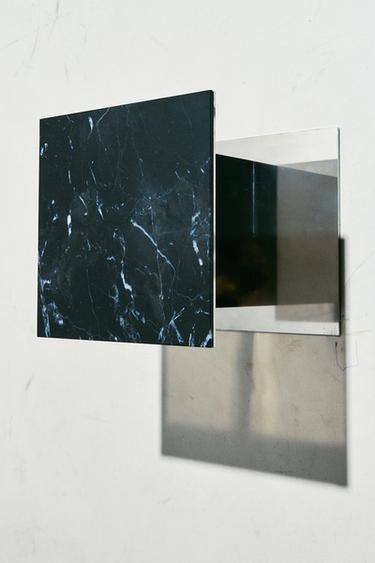 SIDETABLE 05 - Negro de Zara