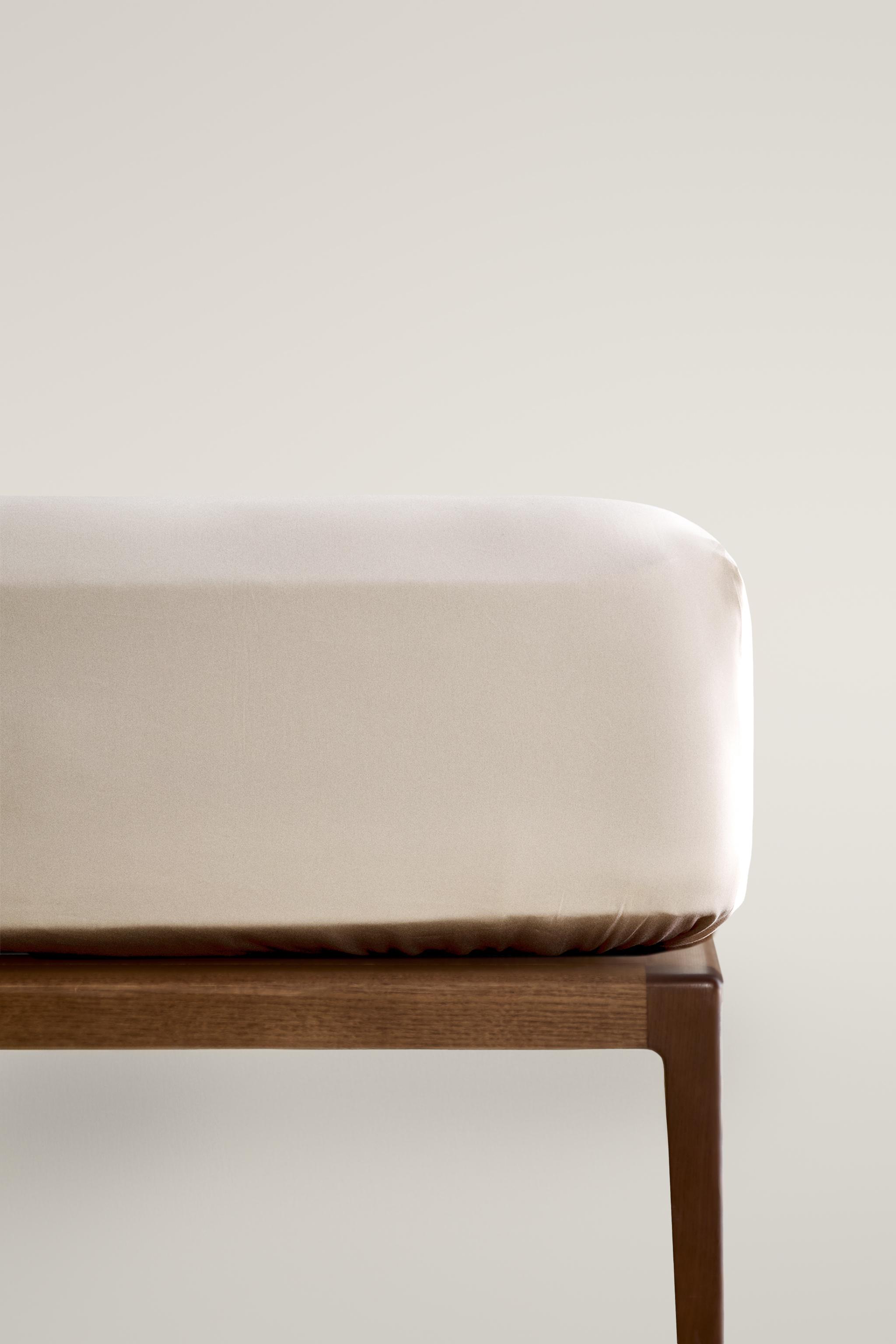 SATEEN FITTED SHEET | 30 CM HIGH (300 THREAD COUNT)