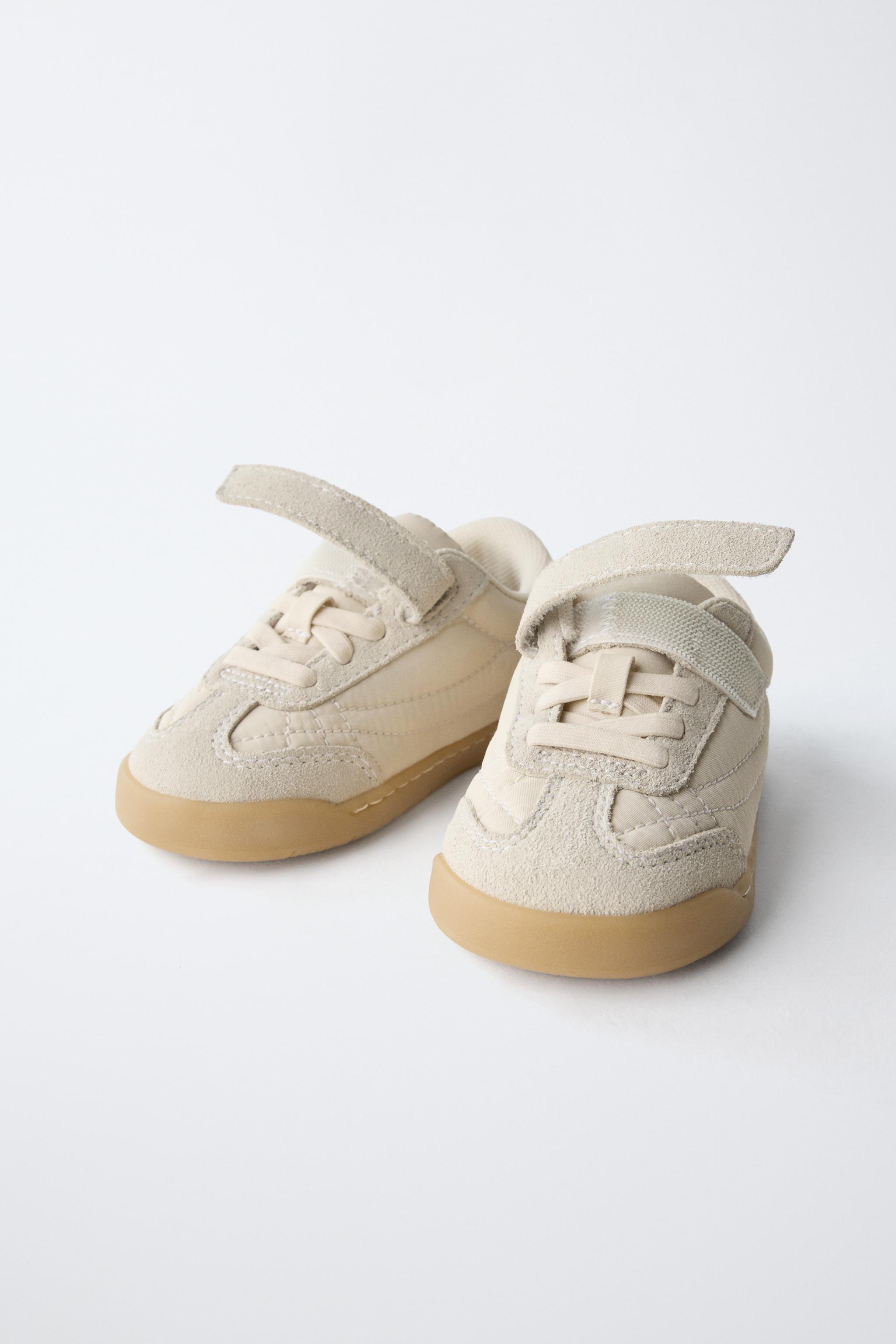 RETRO BAREFOOT SNEAKERS