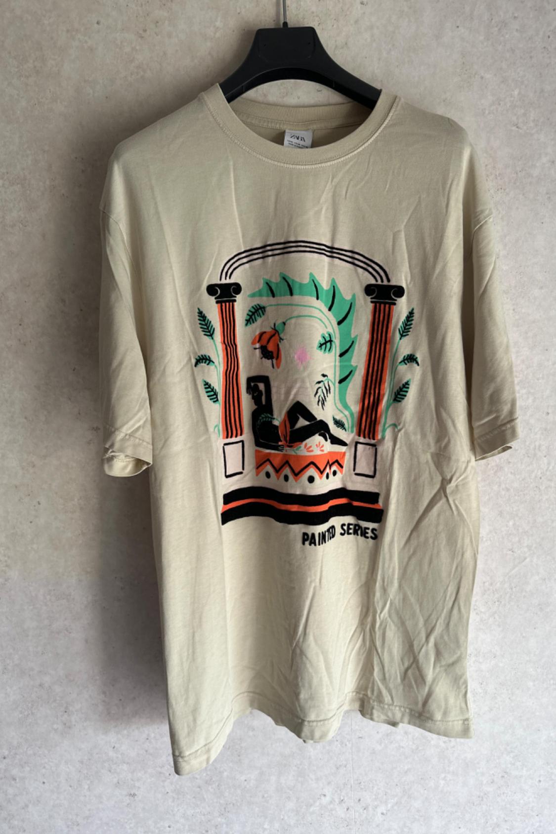 TEXTURED PRINT T-SHIRT