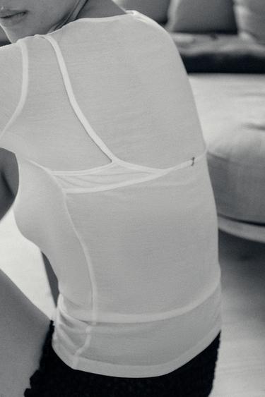 CAMISETA LYOCELL ESPALDA - Blanco roto de Zara