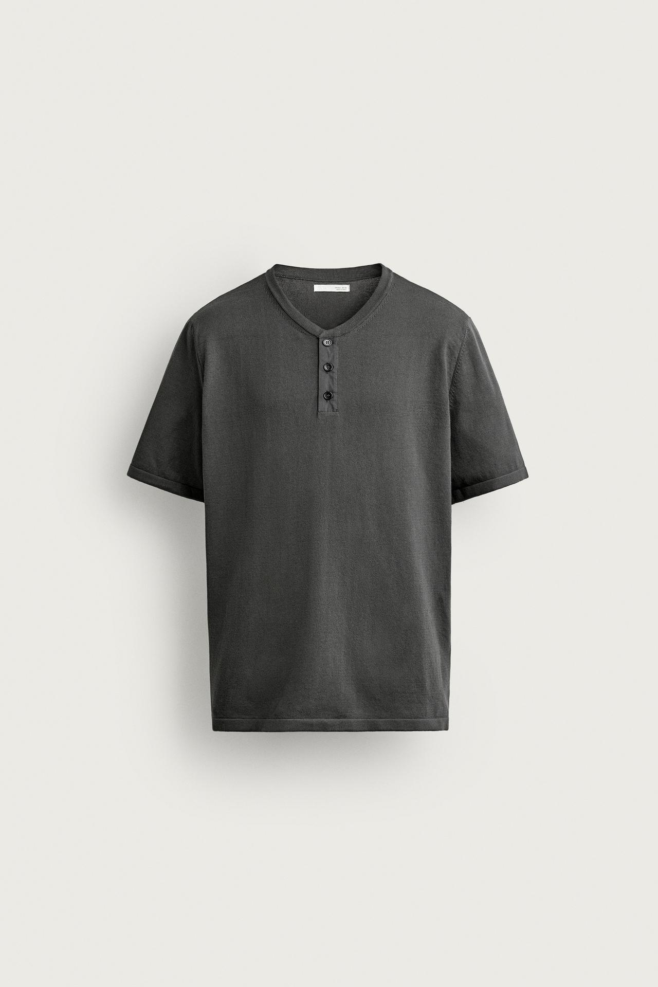 KNIT HENLEY T-SHIRT — Charcoal gray