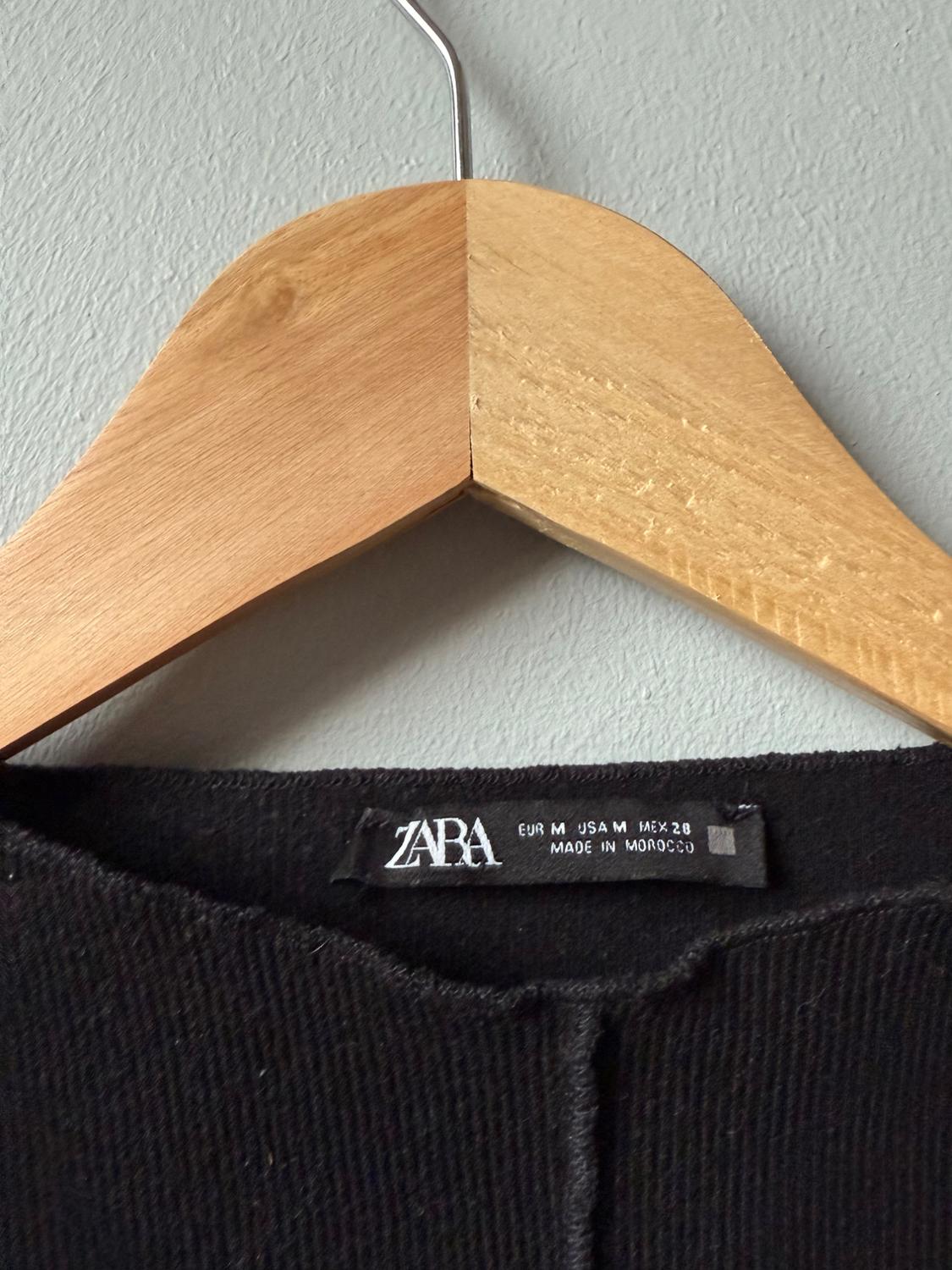SOFT SWEATER WITH FRONT SEAM - Image 2