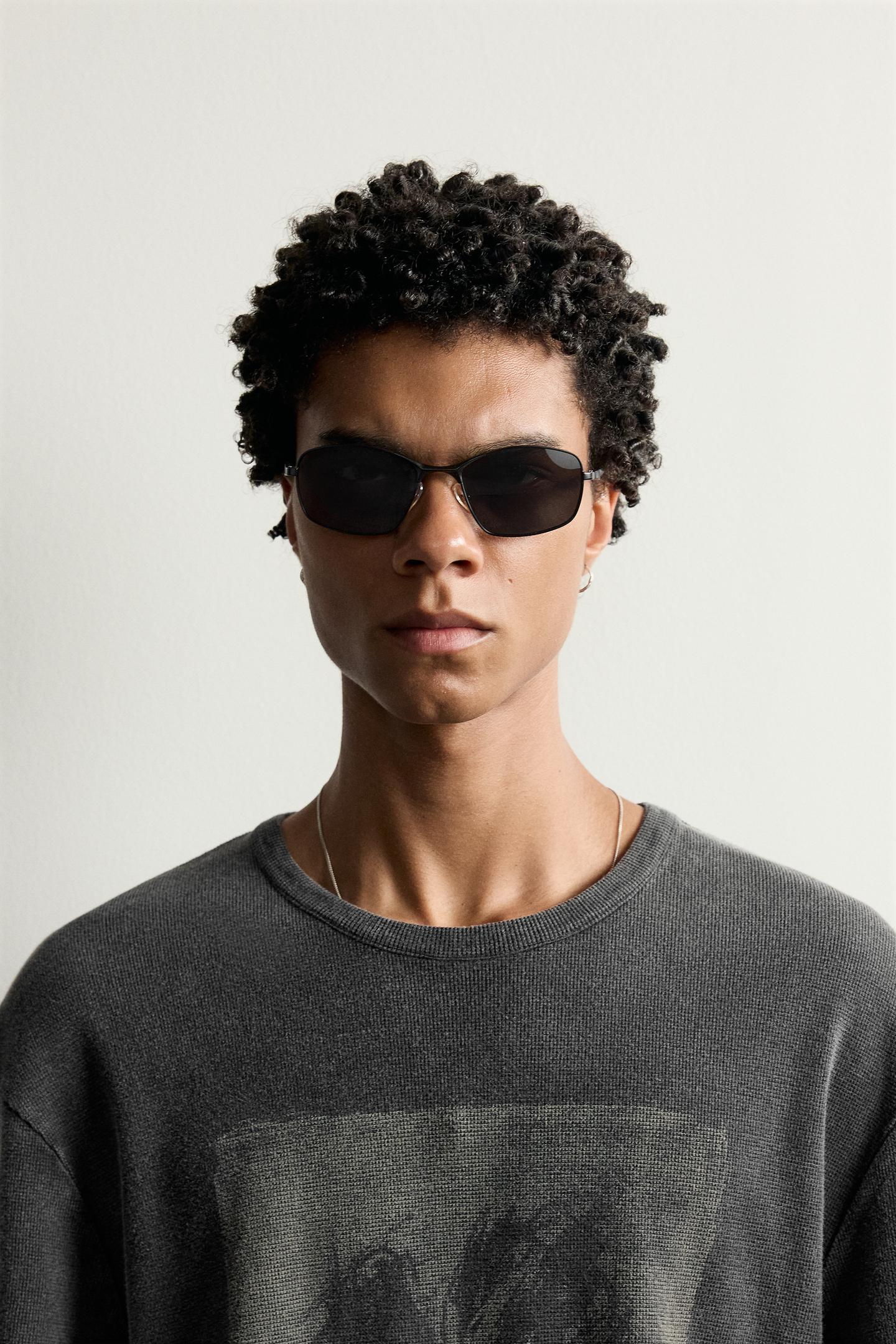 Мужские солнцезащитные очки Zara Oval Sunglasses, цвет: Чёрный — фото 1