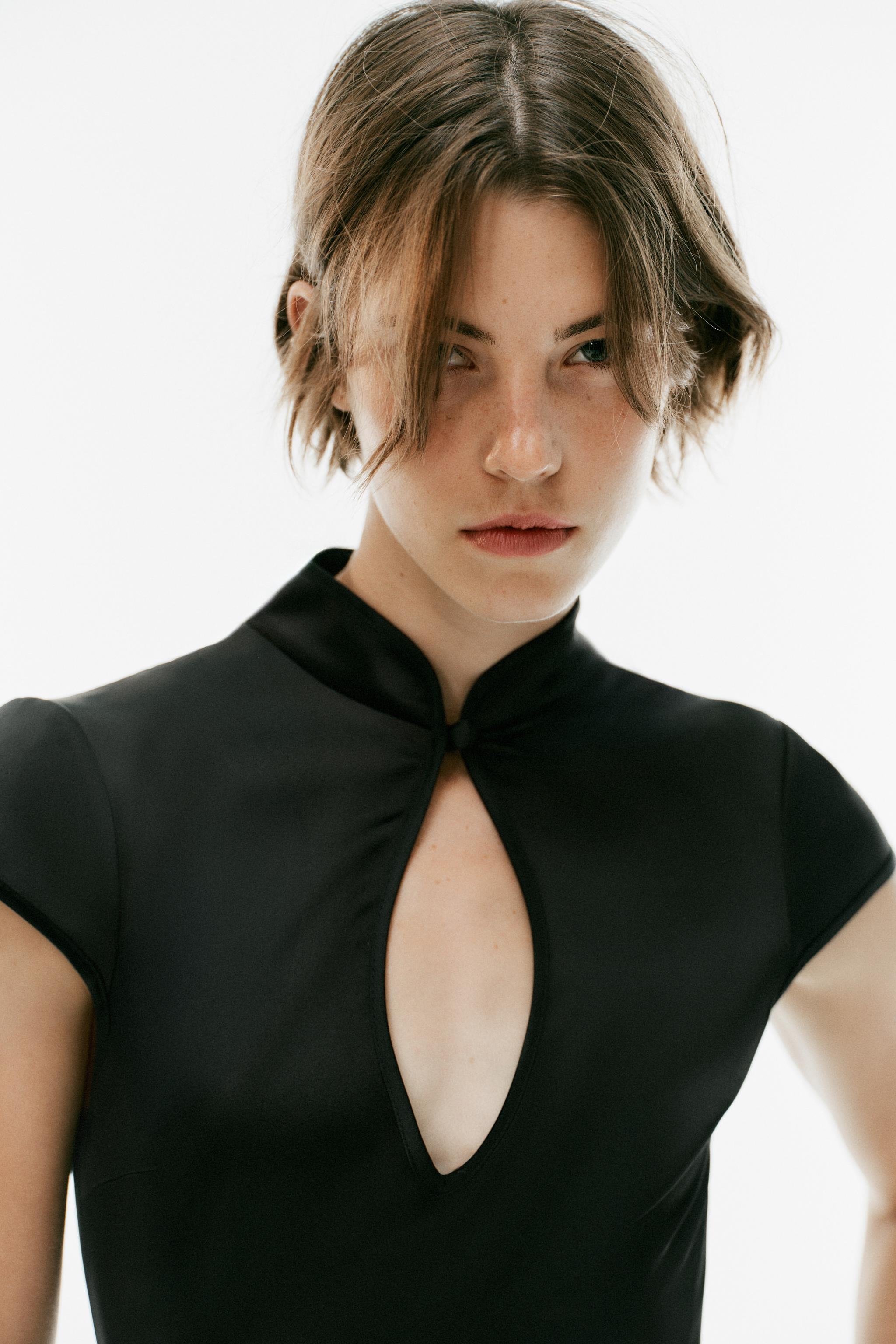 Женские платья Zara SATIN EFFECT MINI DRESS WITH SLIT — фото 2