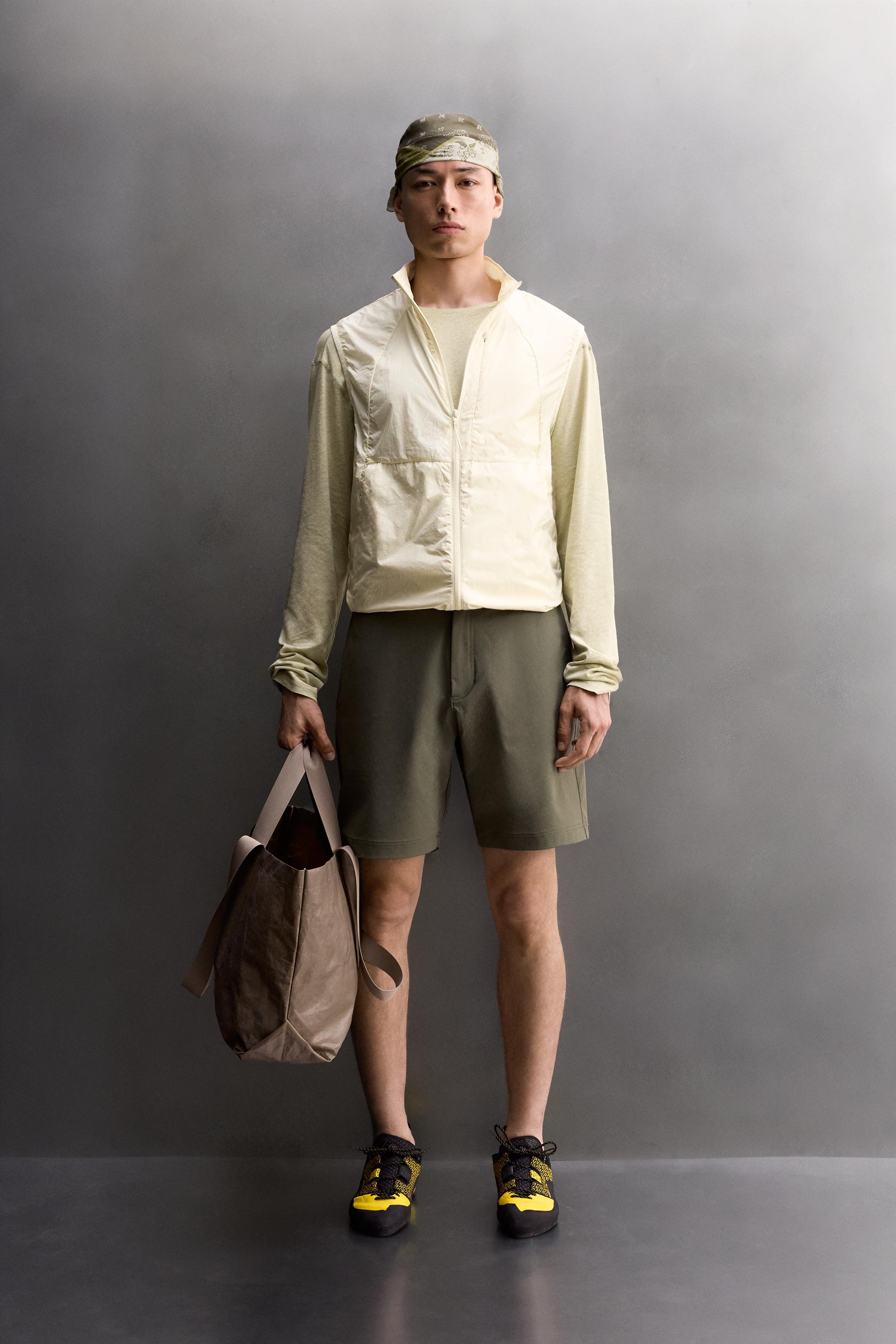 LIGHTWEIGHT TECHNICAL VEST