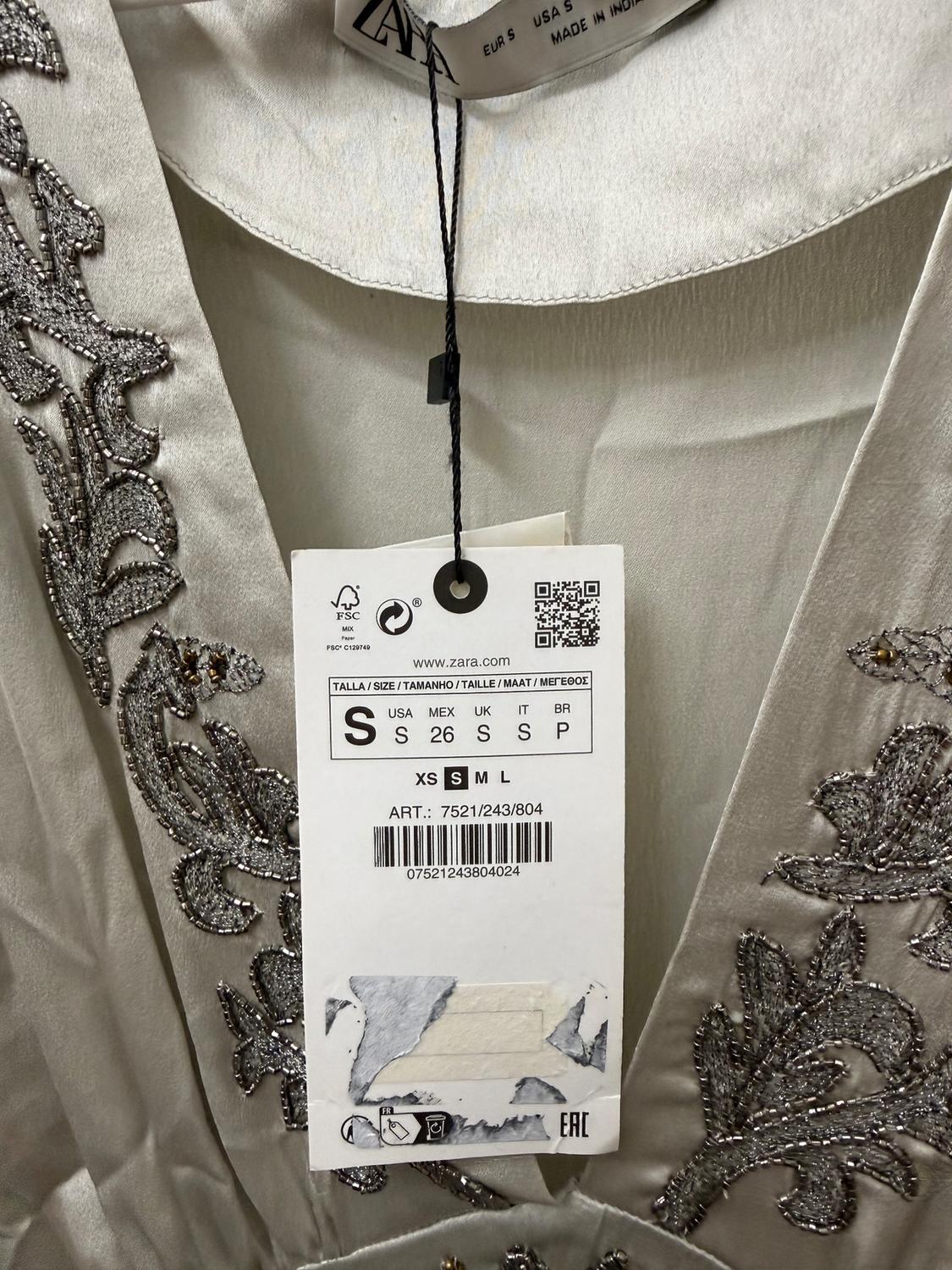 SHORT EMBROIDERED DRESS - Image 4